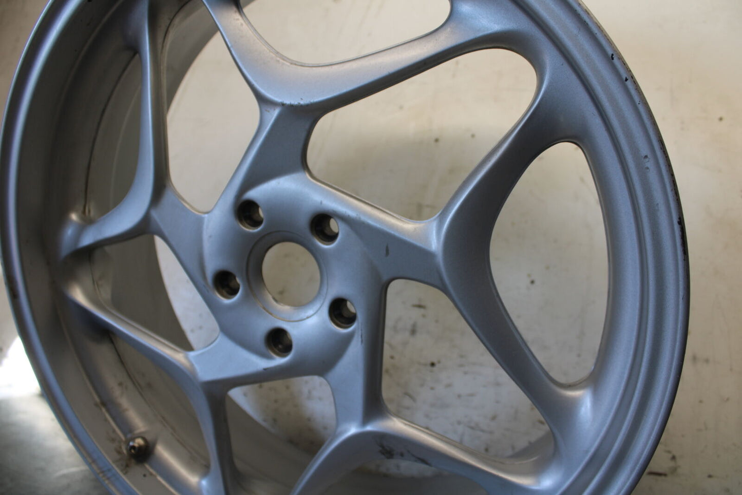 06-12 BMW F800ST REAR WHEEL BACK RIM BB291