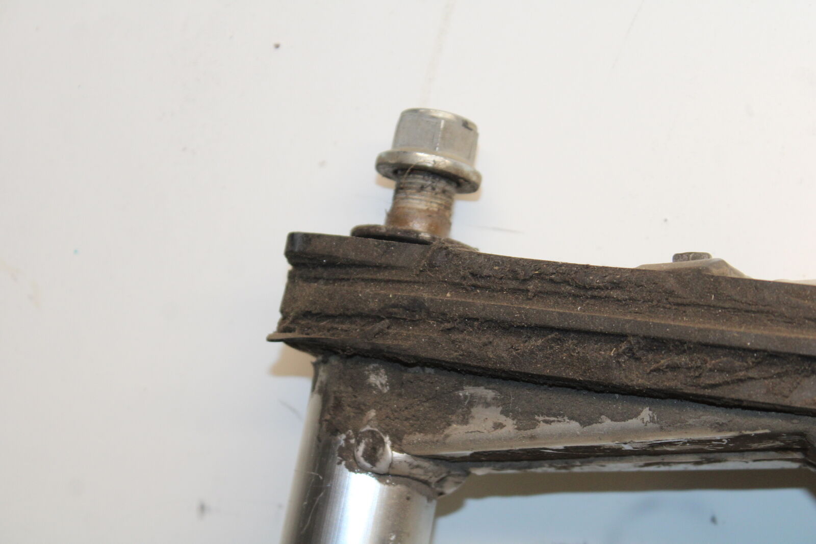 02-03 SUZUKI VSTROM 1000 REAR SWINGARM BACK SUSPENSION SWING ARM BB69