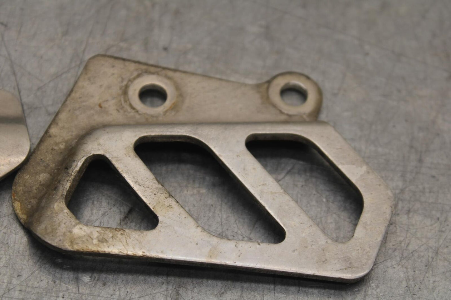 1988 Yamaha FZ600 LEFT RIGHT REARSET REAR SET HEEL GUARD COVER BB601