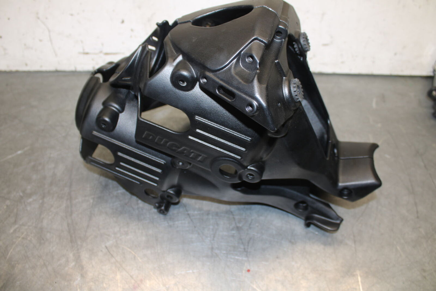 03-06 DUCATI 999 FRONT HEADLIGHT BRACKET BB705