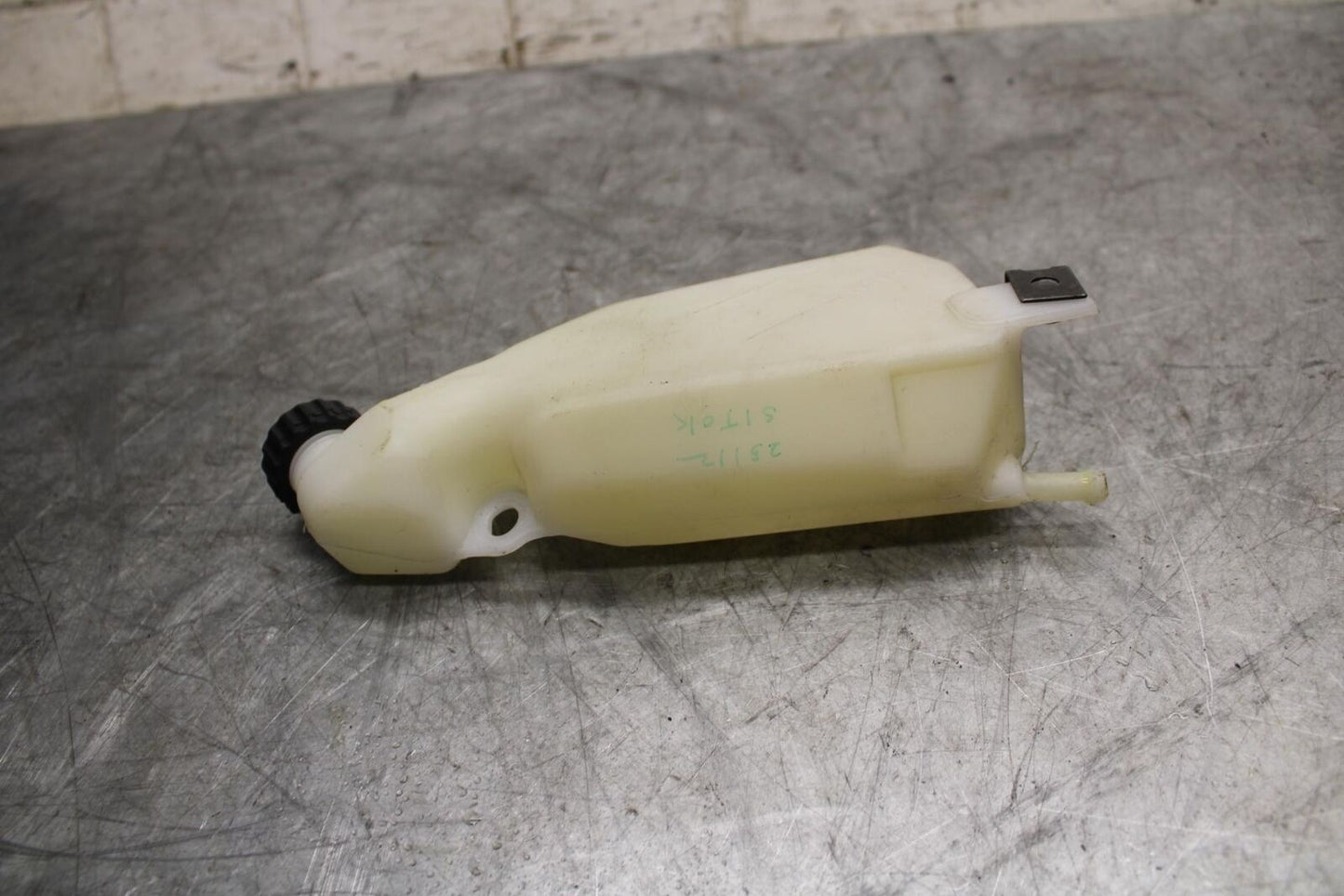 22-23 HUSQVARNA VITPILEN 401 COOLANT WATER TANK RESERVOIR BOTTLE BB541