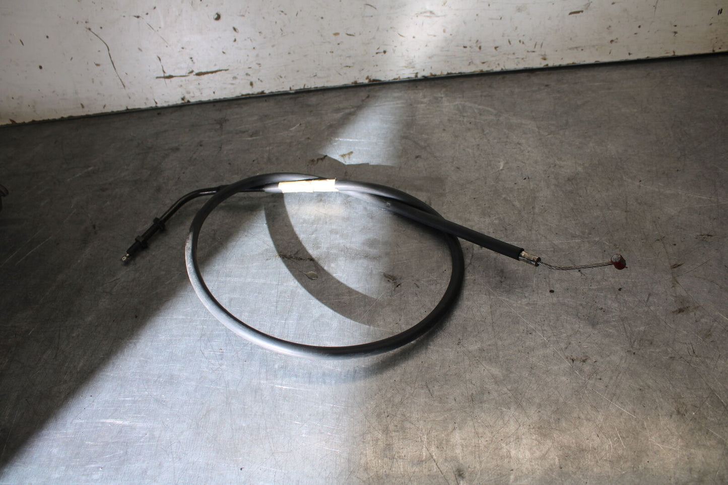 01-06 TRIUMPH TIGER 955I CLUTCH CABLE LINE BB693