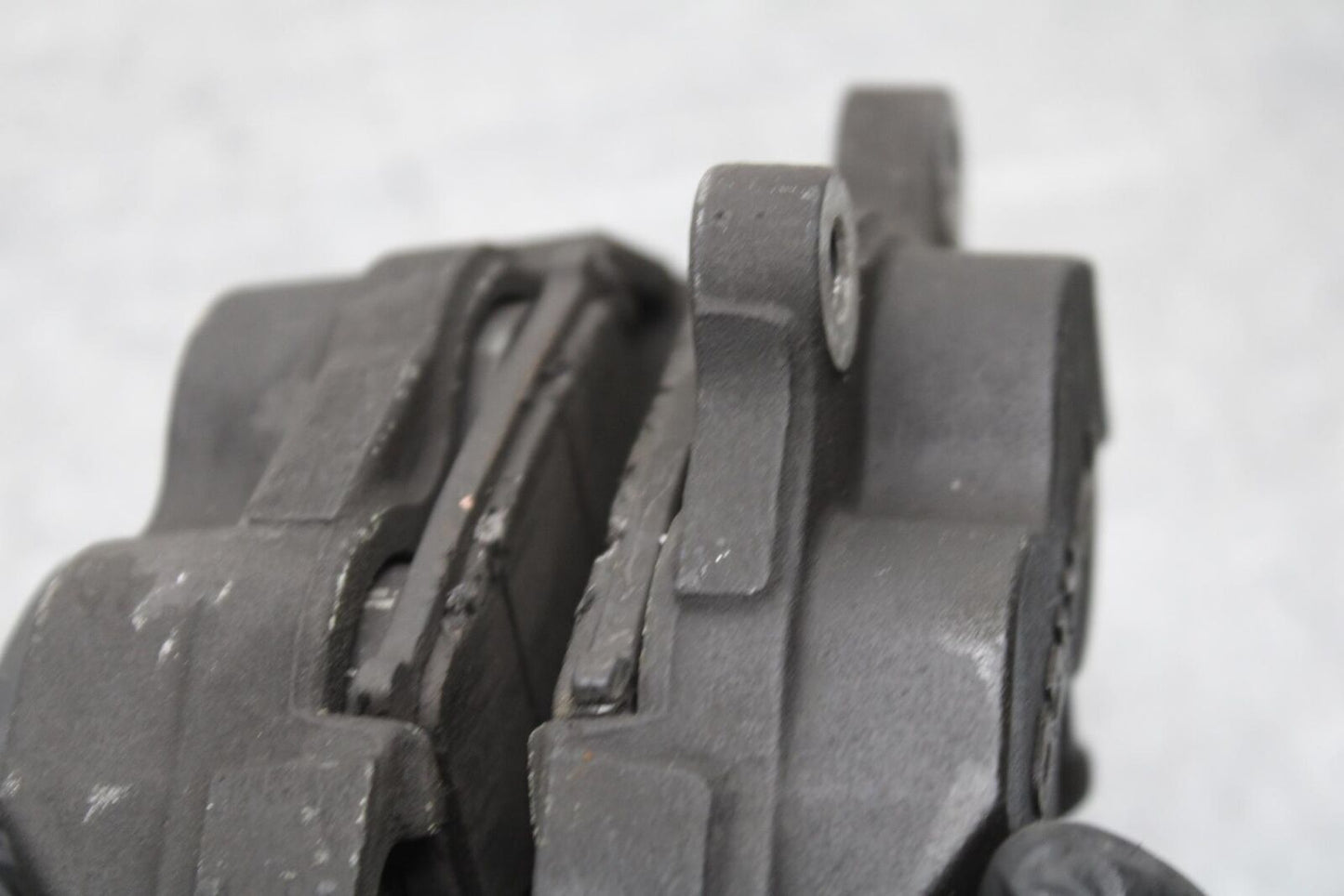 01-03 SUZUKI GSXR600 RIGHT LEFT FRONT BRAKE CALIPER SET PAIR CALIPERS BB633