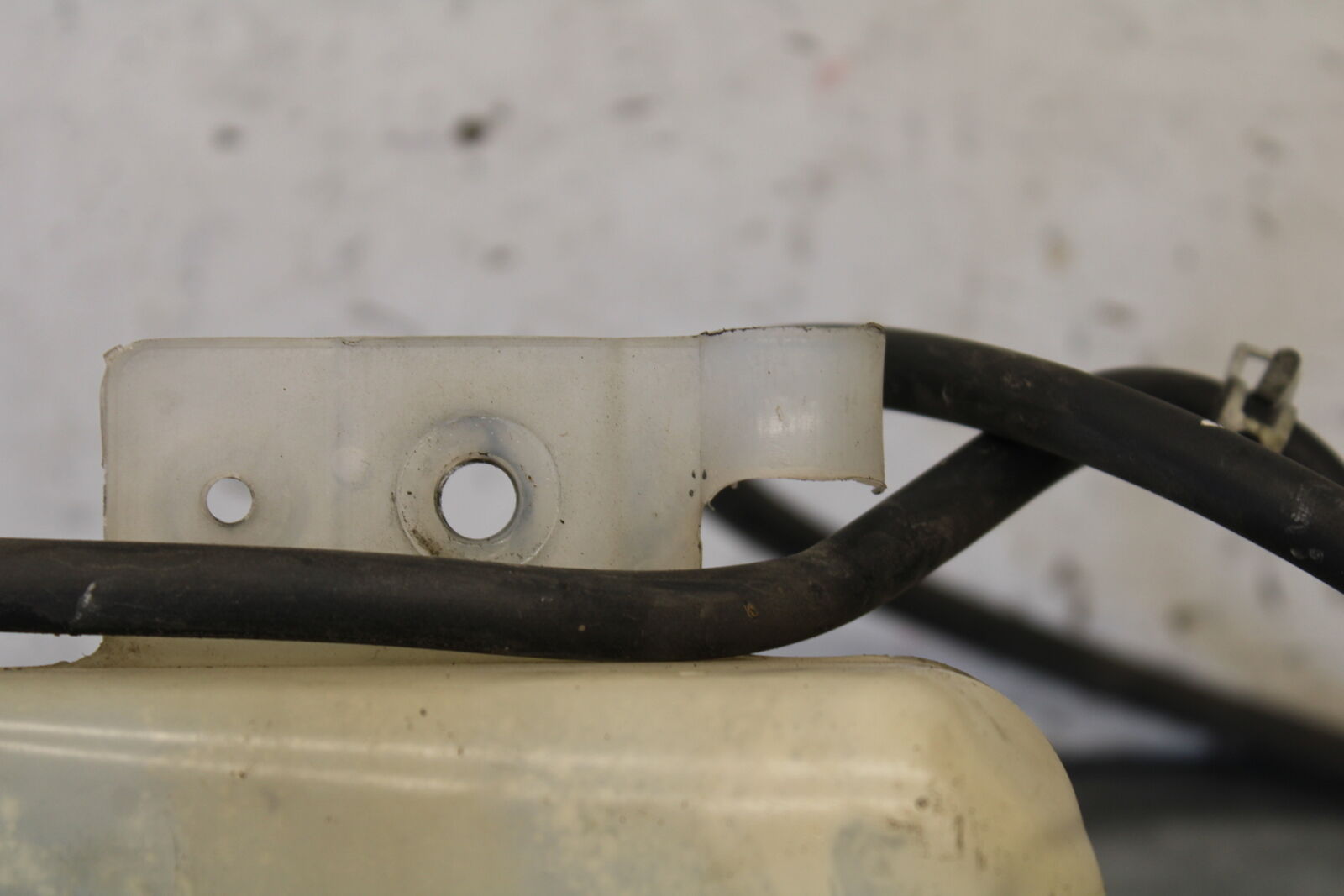 03-07 SUZUKI SV1000S COOLANT WATER TANK RESERVOIR BOTTLE BB657