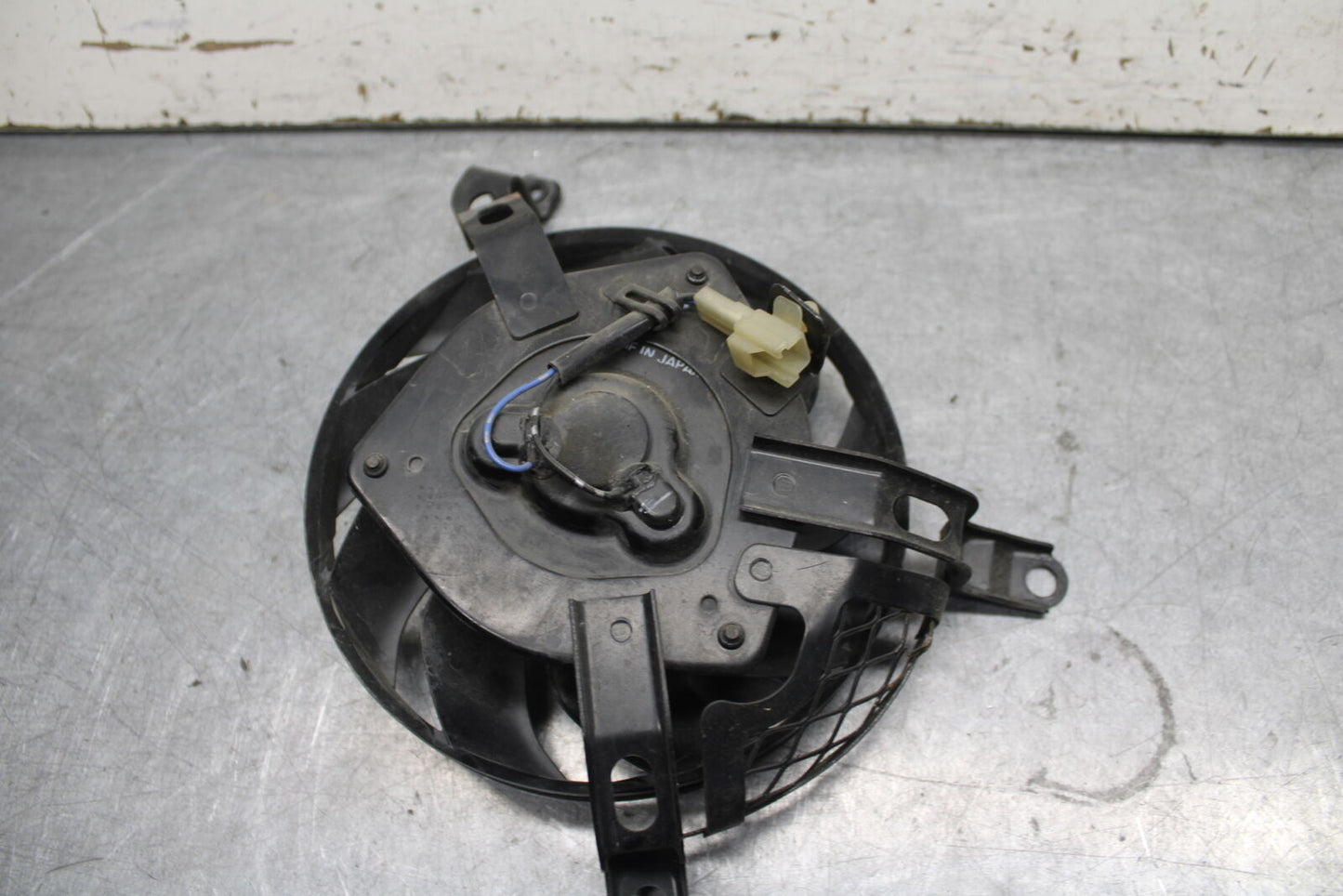 05-06 SUZUKI GSXR1000 ENGINE RADIATOR COOLING FAN 17800-41G00 BB677