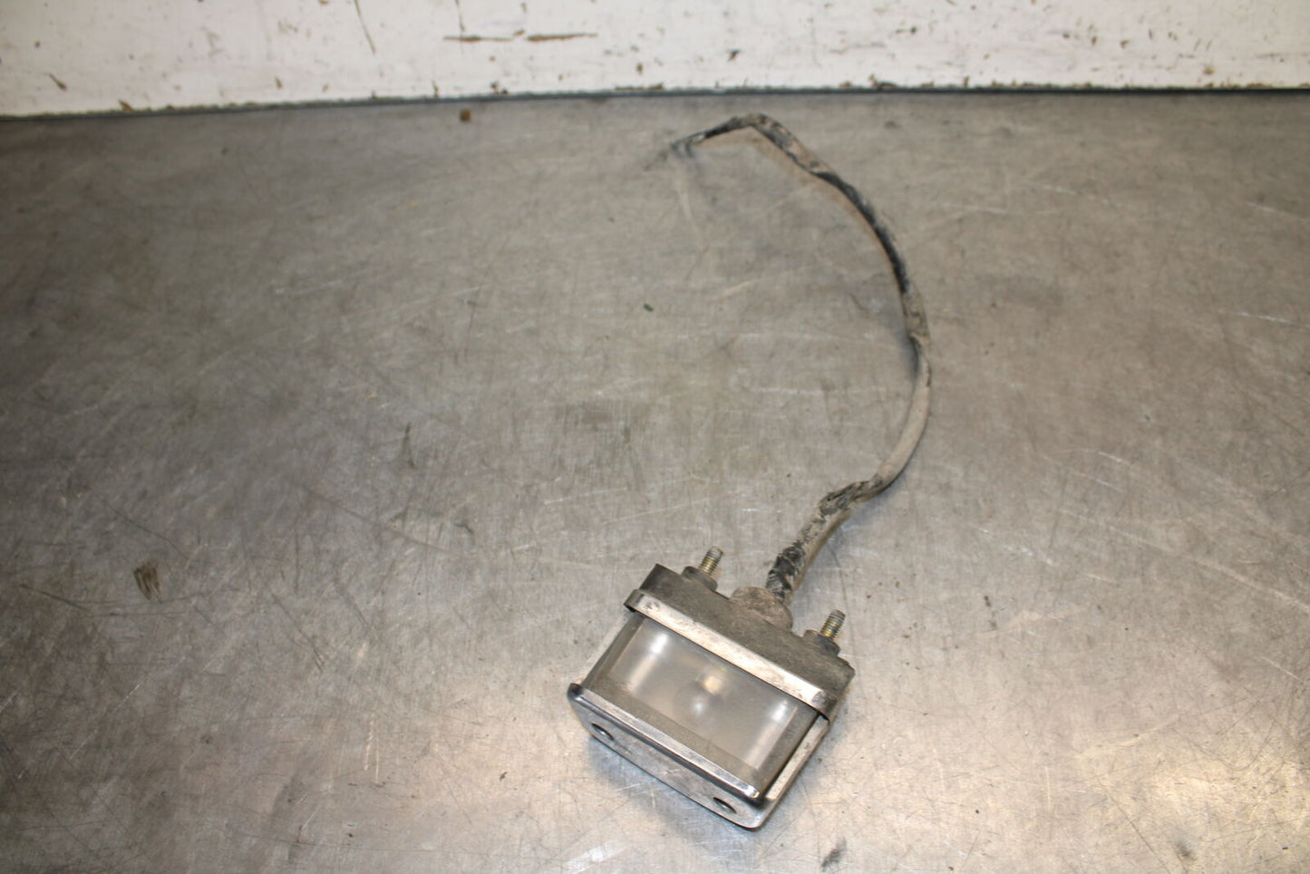 87-03 SUZUKI INTRUDER 1400 VS1400GLP LICENSE PLATE LIGHT BB702
