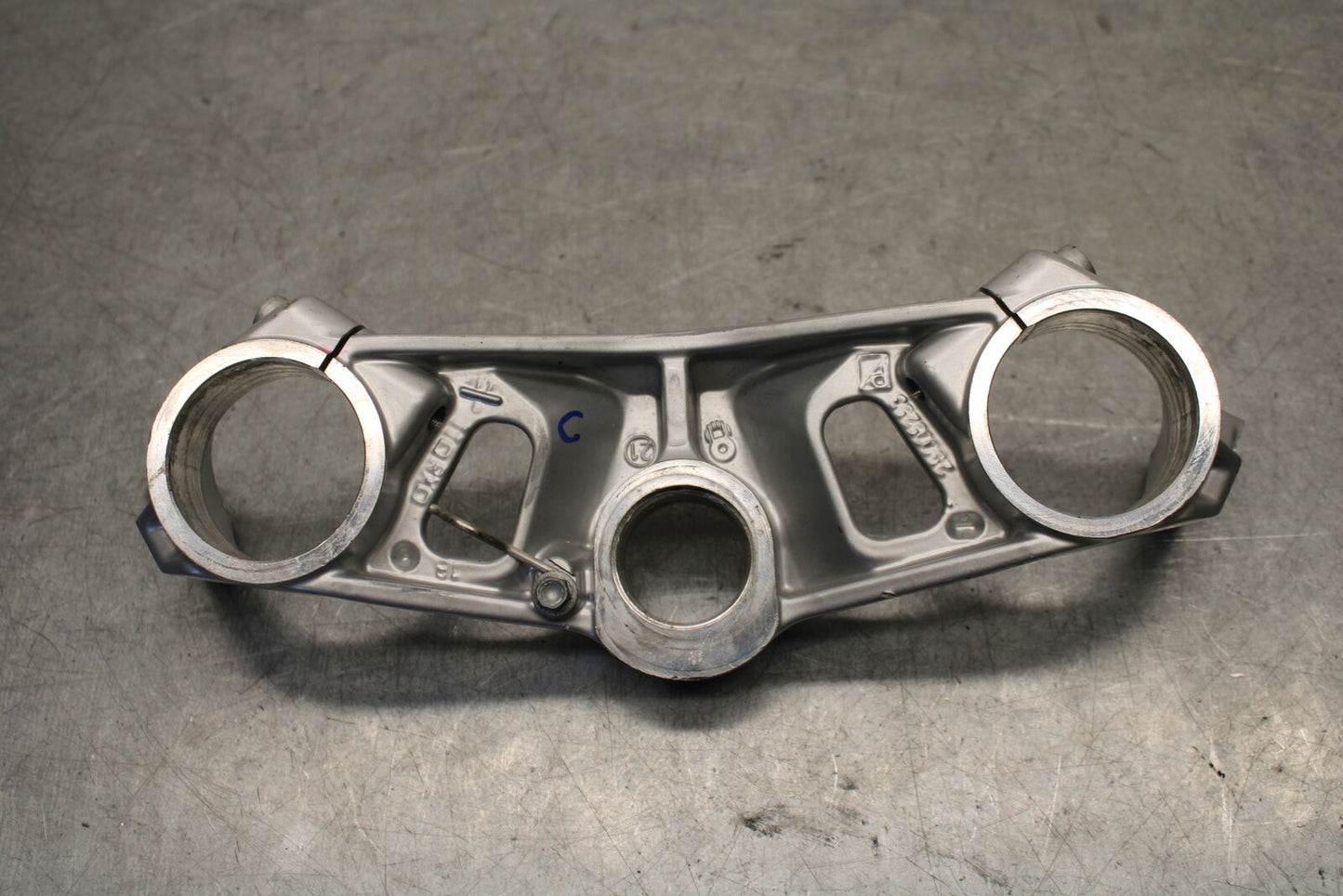 20-23 APRILIA RS660 FORKS UPPER TRIPLE TREE CLAMP BB643