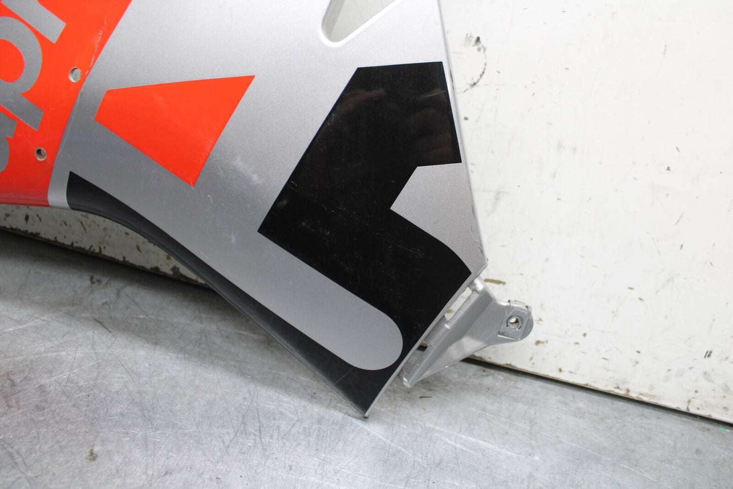 15-19 APRILIA RSV4 RF LEFT MID UPPER SIDE FAIRING COWL PLASTIC BB611