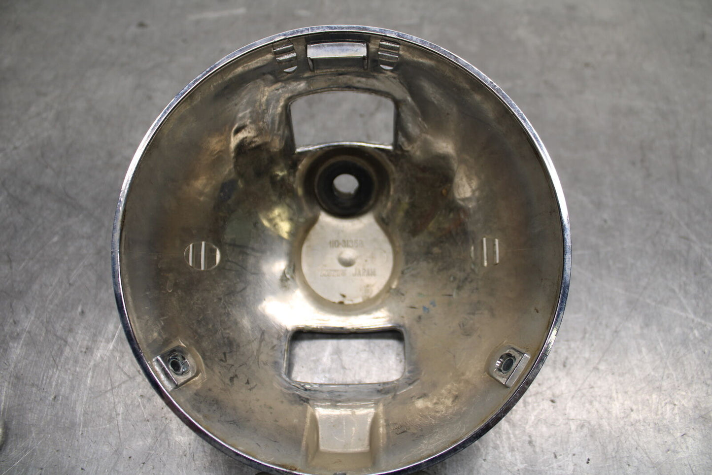 1984 Yamaha Virago 1000 HEADLIGHT CASE HOUSING BUCKET BB117