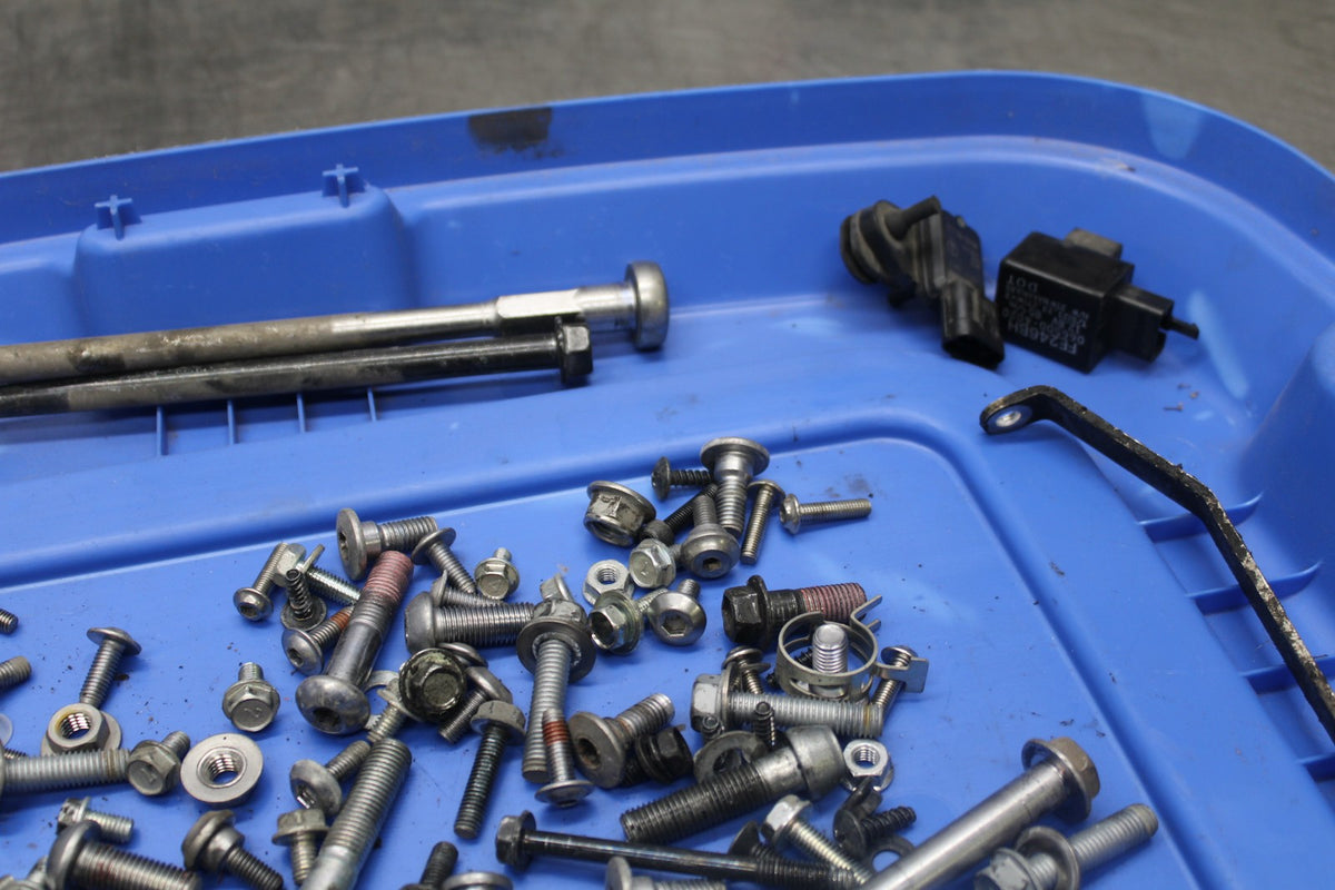 07-08 KAWASAKI NINJA ZX6R MOUNTING BOLTS HARDWARE SCREWS BB937