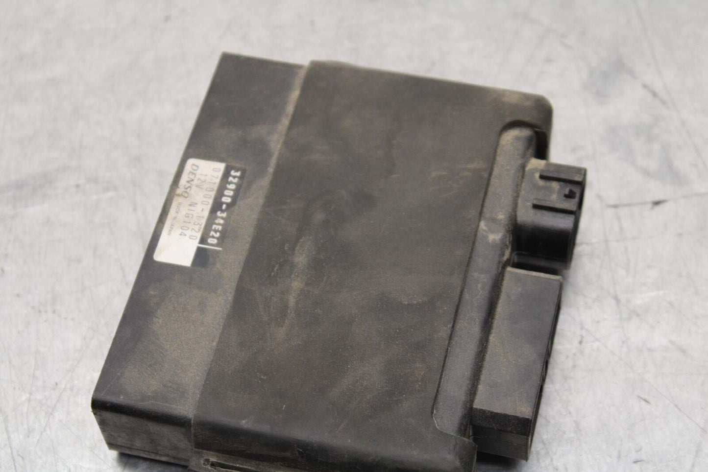 1999 Suzuki GSXR600 ECU COMPUTER CONTROLLER UNIT BLACK BOX ECM CDI BB580
