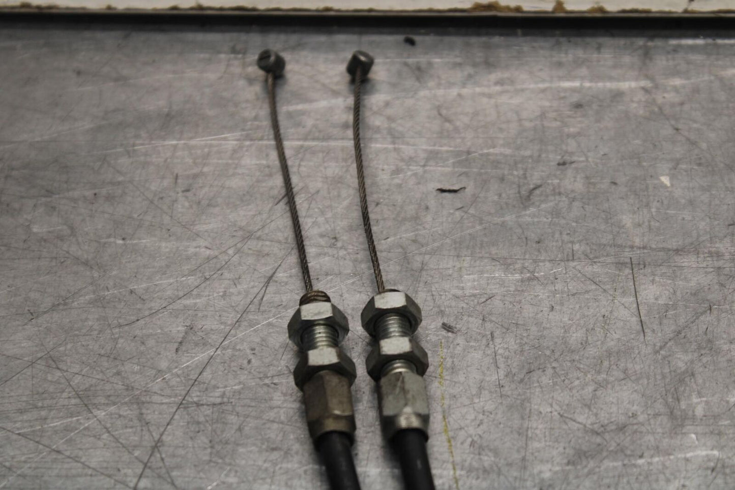 01 SUZUKI GSXR1000 THROTTLE CABLES LINES BB100 #B