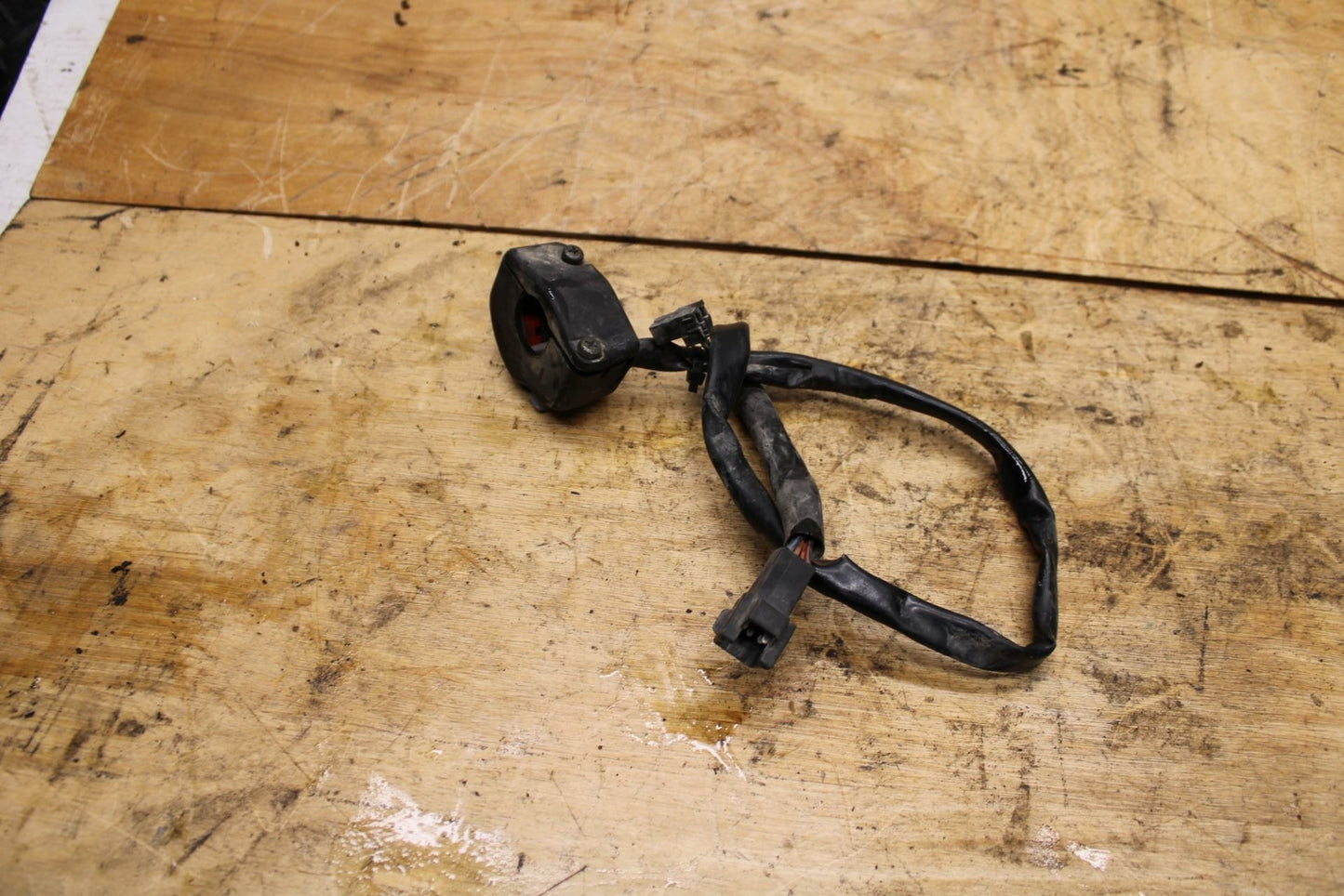 02-03 SUZUKI VSTROM 1000 RIGHT HANDLE SWITCHES KILL OFF START SWITCH BB331