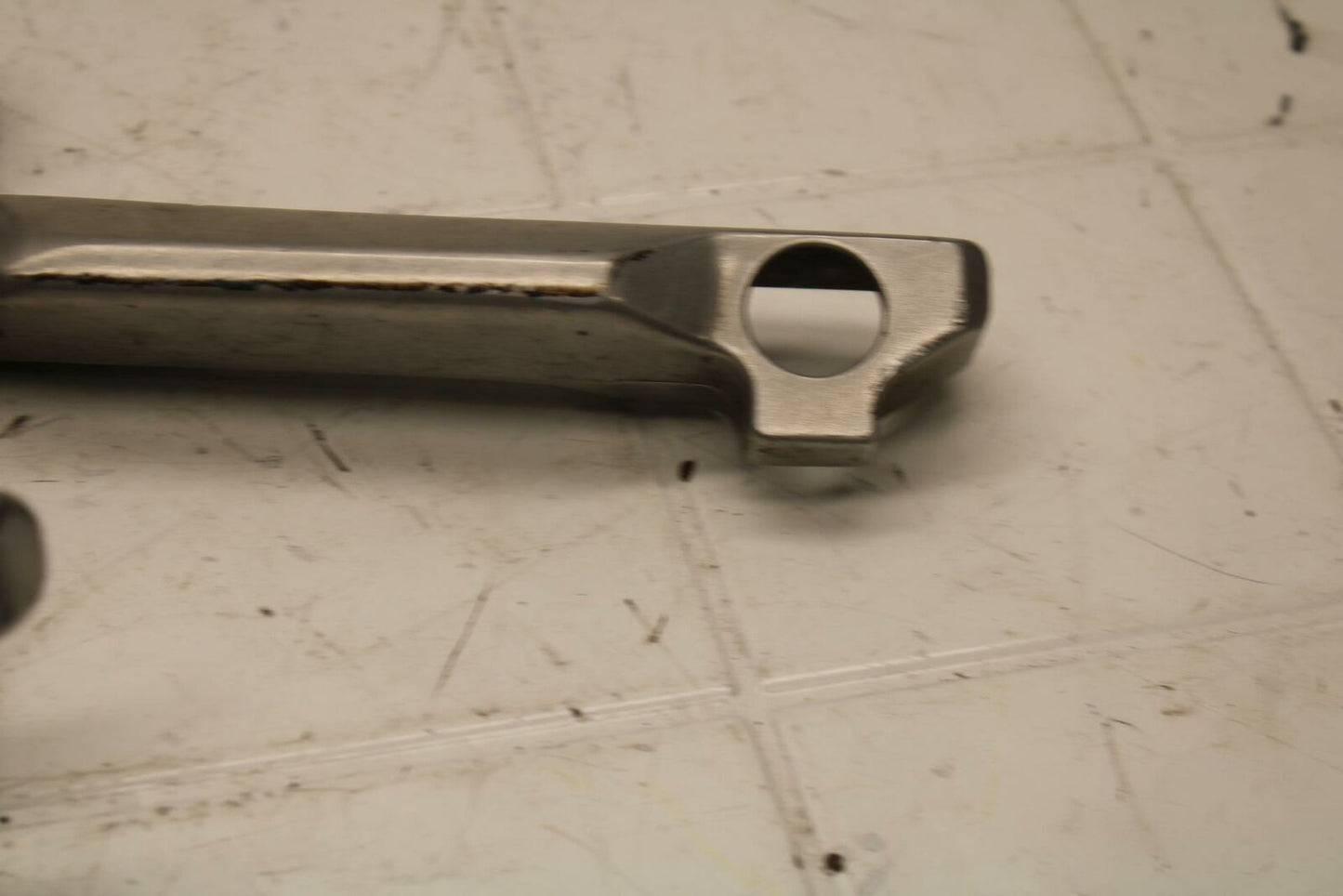 95-98 HONDA CBR600F3 REAR BACK PASSENGER PEG SET PAIR BB18