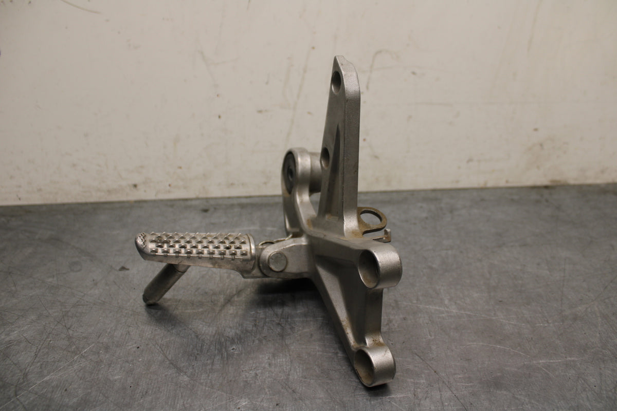 10-11 HONDA CBR1000RR RIGHT REARSET REAR SET DRIVER FOOT PEG REST STOP BB128