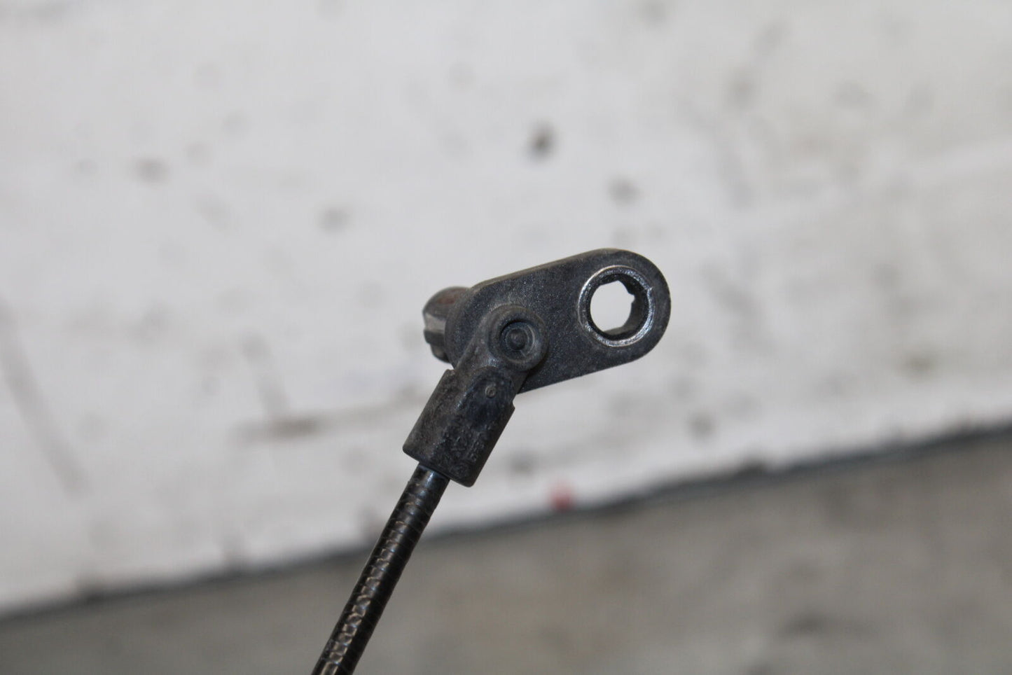 19-22 KAWASAKI Z400 FRONT ABS BRAKE SENSOR BB708