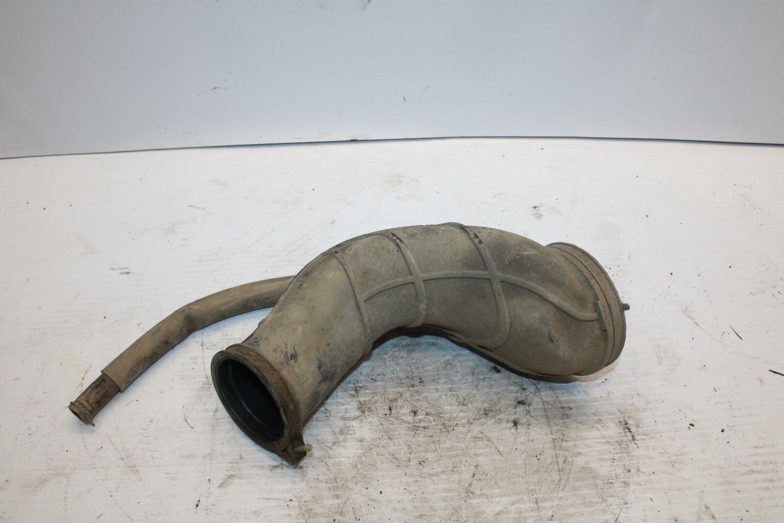 03-06 SUZUKI QUADSPORT Z400 AIR INTAKE INLET DUCT 13881-07G00 13891-07G00 BB256