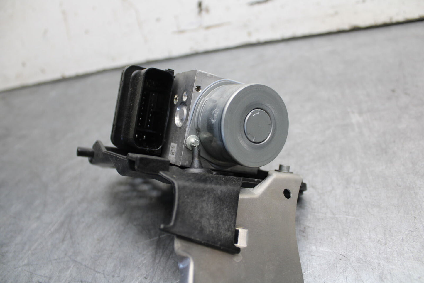 21-24 APRILIA RSV4 ABS PUMP UNIT MODULE BB668