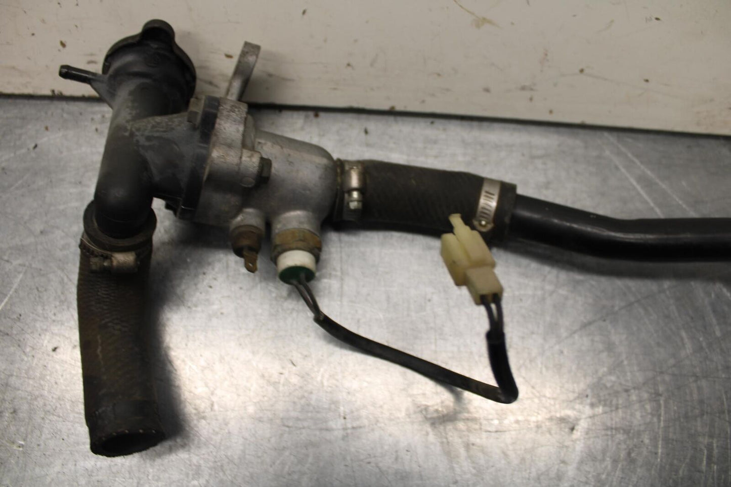 1995 Suzuki RF600R THERMOSTAT W HOUSING ASSEMBLY BB615