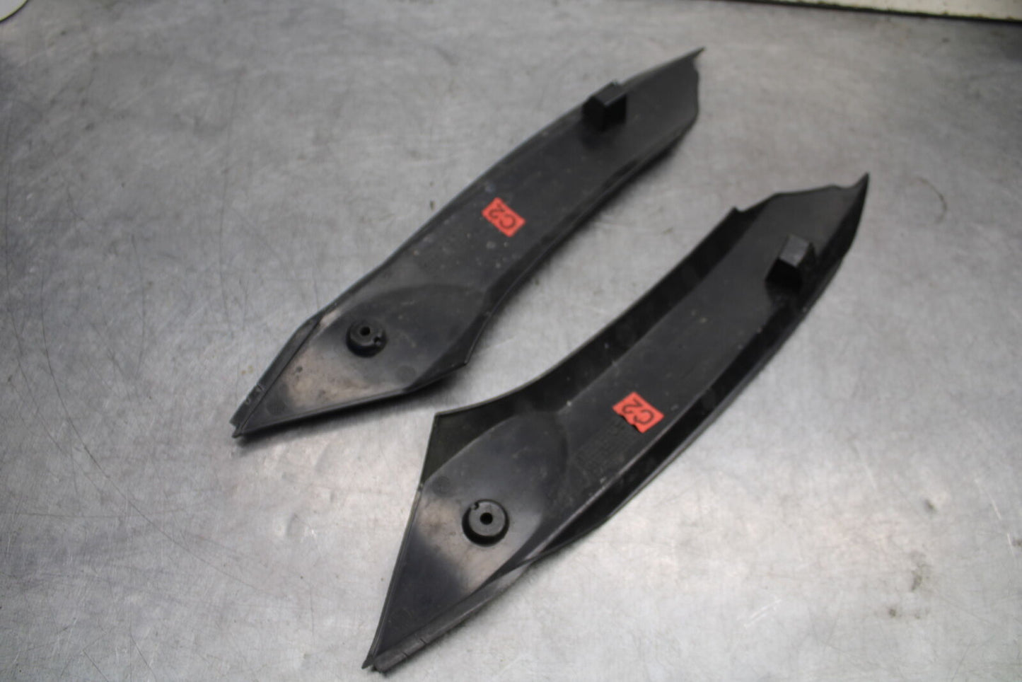 07-08 TRIUMPH DAYTONA 675 RIGHT LEFT INNER FAIRINGS COWLS PANELS TRIMS BB685