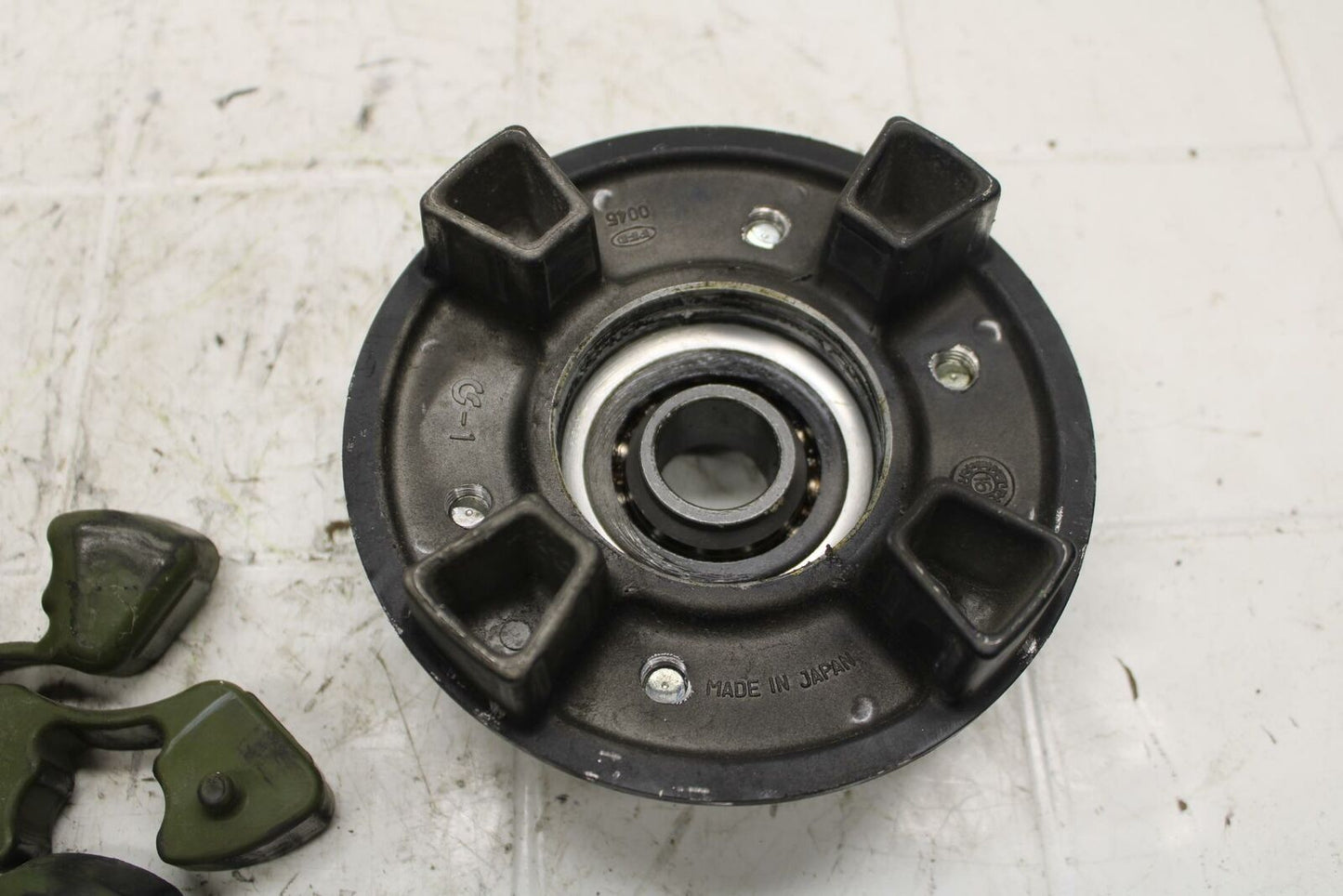 13-17 KAWASAKI NINJA ZX6R ZX636E REAR HUB WITH SHOCK DAMPERS CUSH ABSORBERS BB4