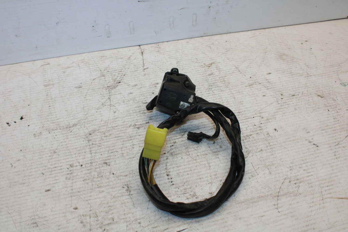 99-02 SUZUKI SV650S LEFT CLIP ON HANDLE HORN SIGNALS SWITCH SWITCHES BB299