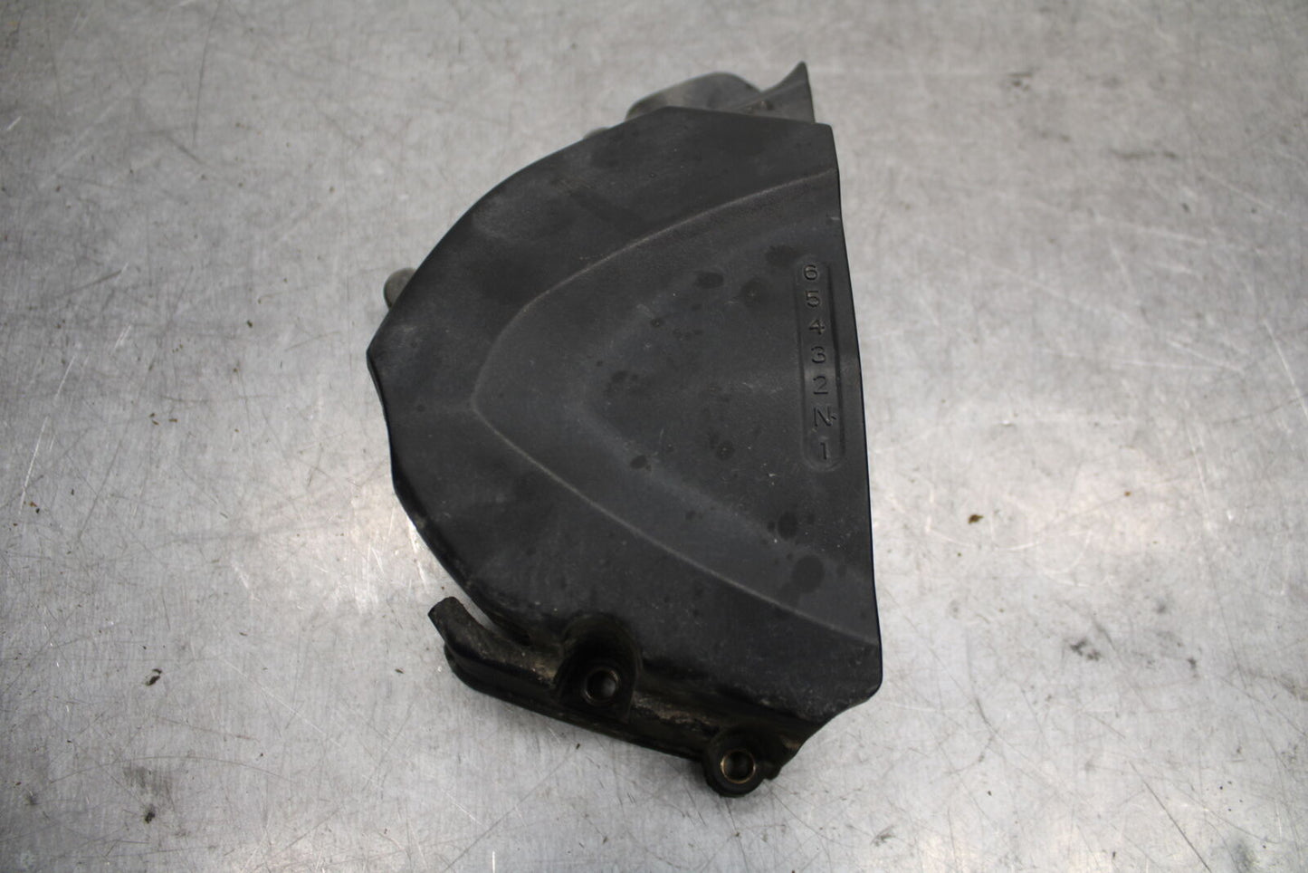 09-11 TRIUMPH DAYTONA 675 ENGINE SPROCKET COVER BB652