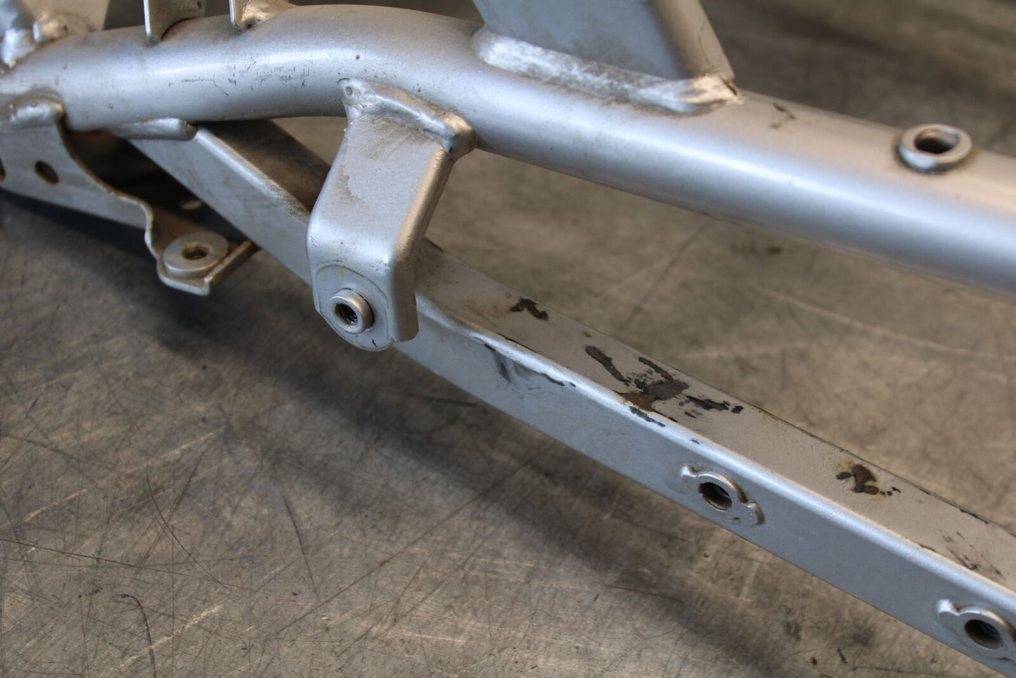 03-07 SUZUKI SV1000S REAR SUBFRAME BACK SUB FRAME BB657