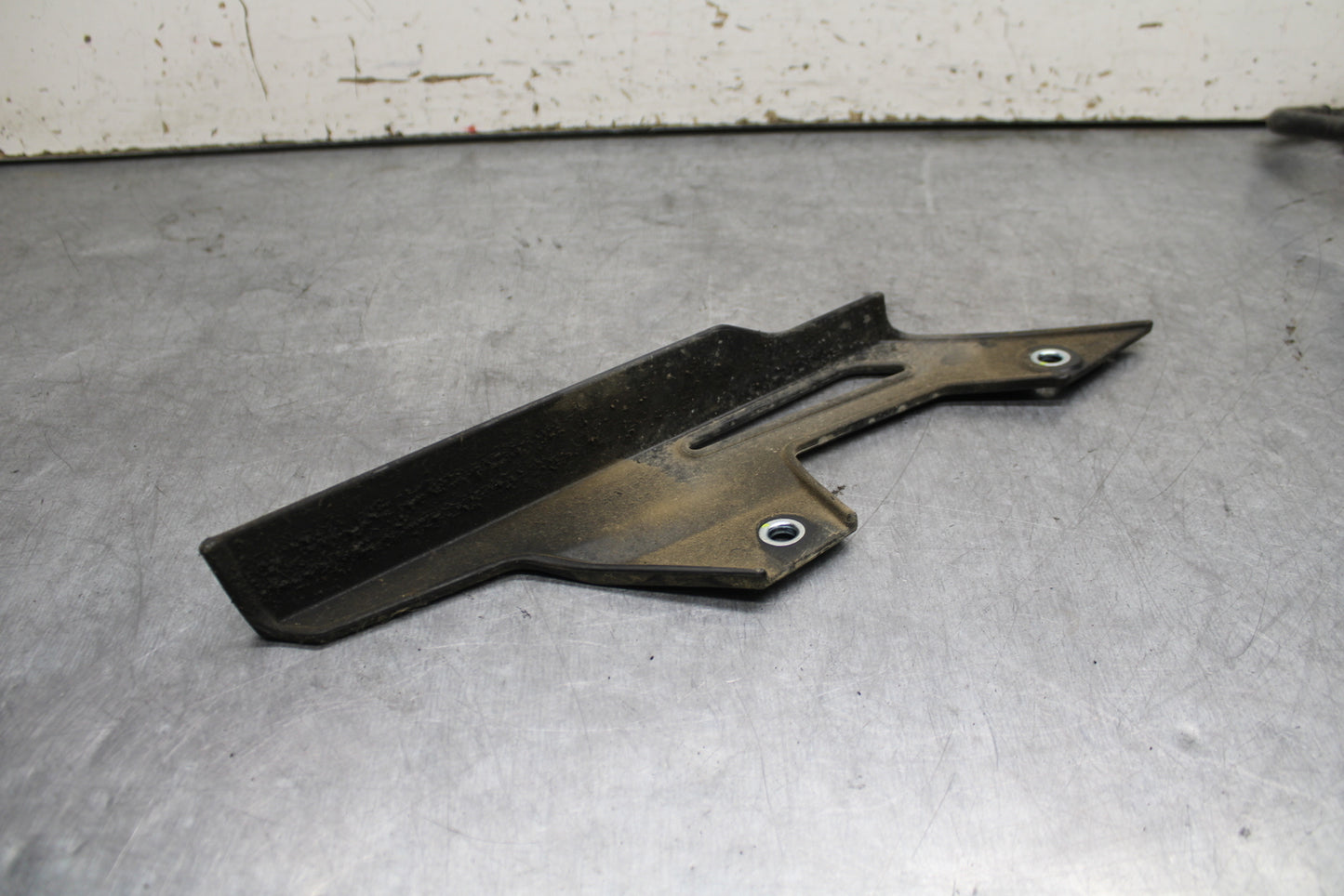 18-24 KAWASAKI NINJA 650 REAR BACK DRIVE CHAIN GUARD COVER SHIELD BB725