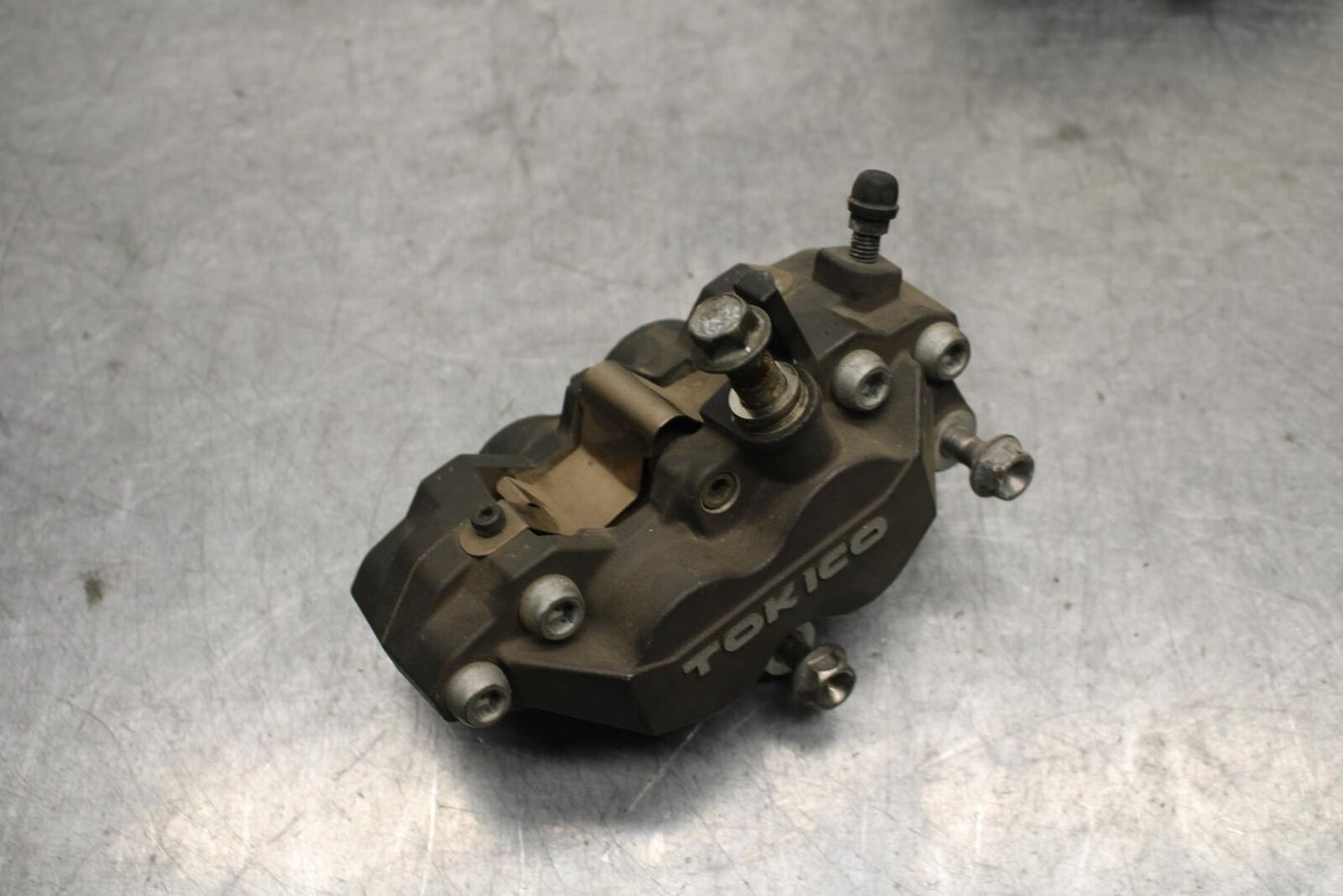 01-03 SUZUKI GSXR600 RIGHT LEFT FRONT BRAKE CALIPER SET PAIR CALIPERS BB636