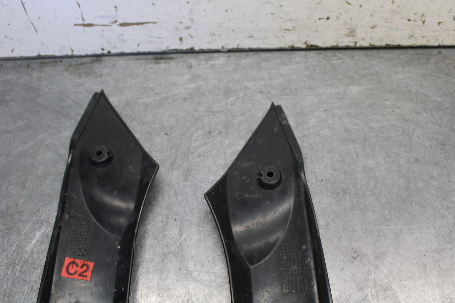 07-08 TRIUMPH DAYTONA 675 RIGHT LEFT INNER FAIRINGS COWLS PANELS TRIMS BB685