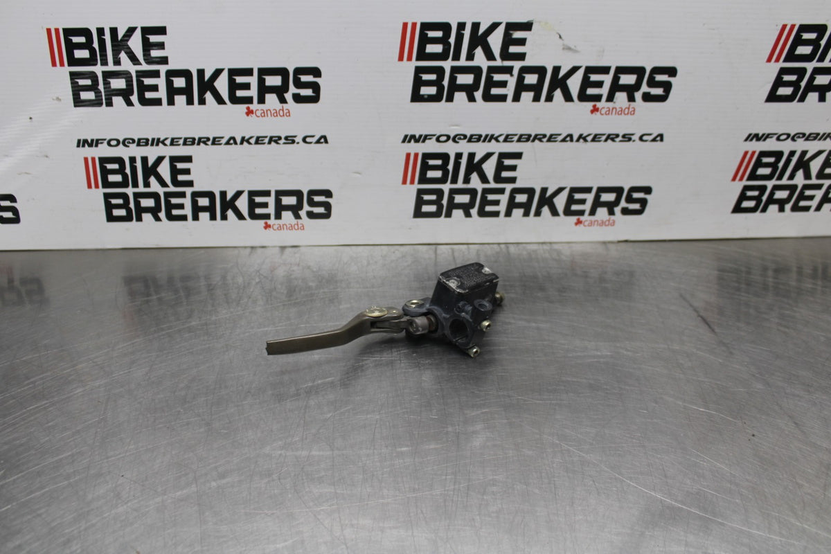 02 DUCATI MONSTER 620 HYDRAULIC CLUTCH MASTER CYLINDER BB851