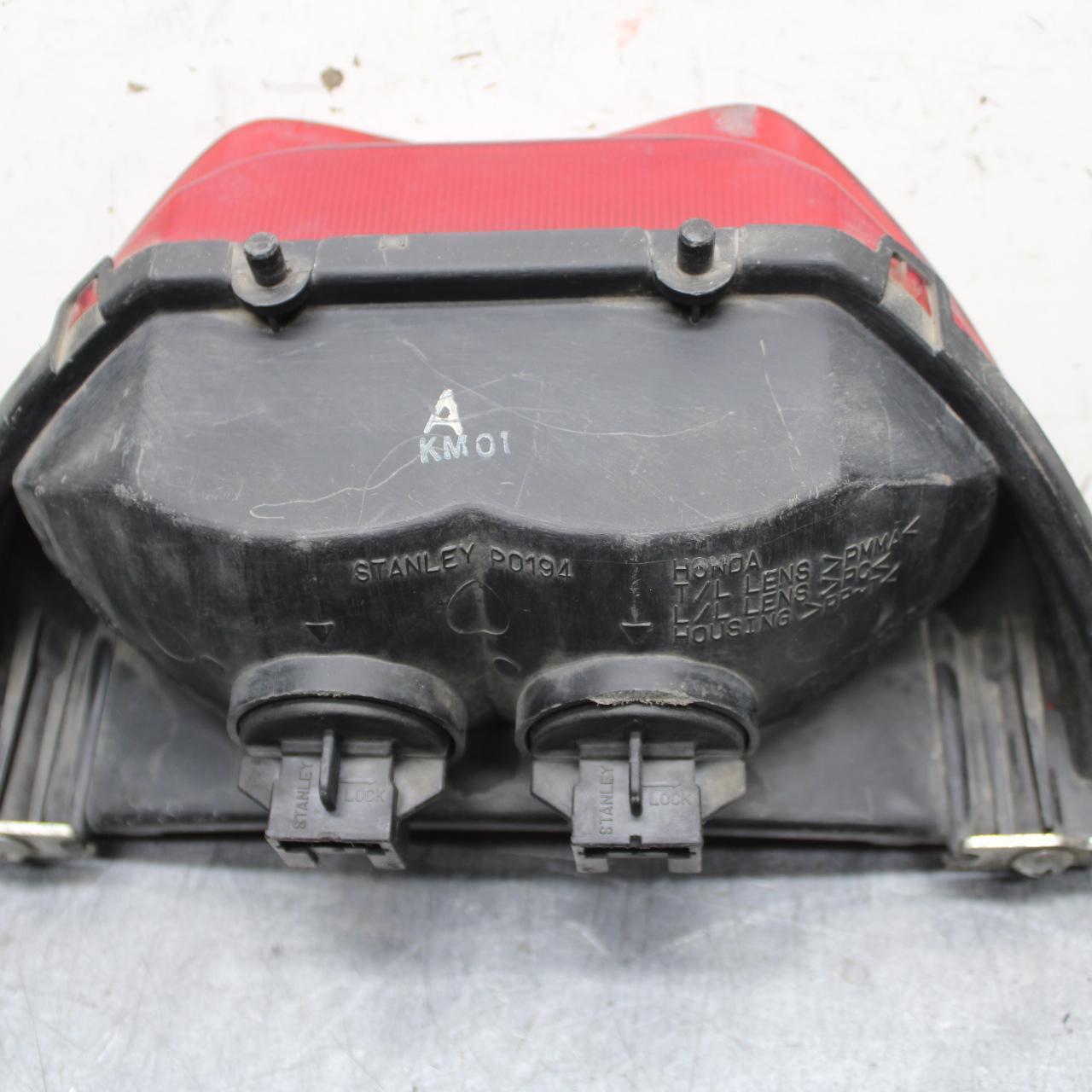 01-06 HONDA CBR600F4I TAIL LIGHT ASSEMBLY BACK BRAKE LIGHT BB644