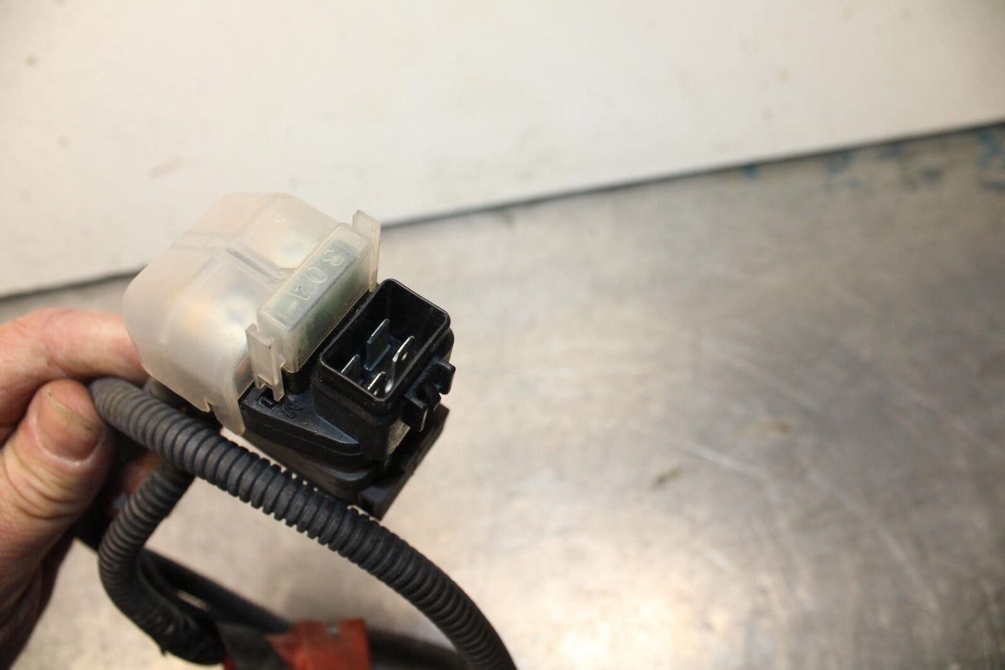 01 SUZUKI GSXR1000 ENGINE STARTER RELAY STARTING MOTOR SWITCH 31800-35F00 BB100