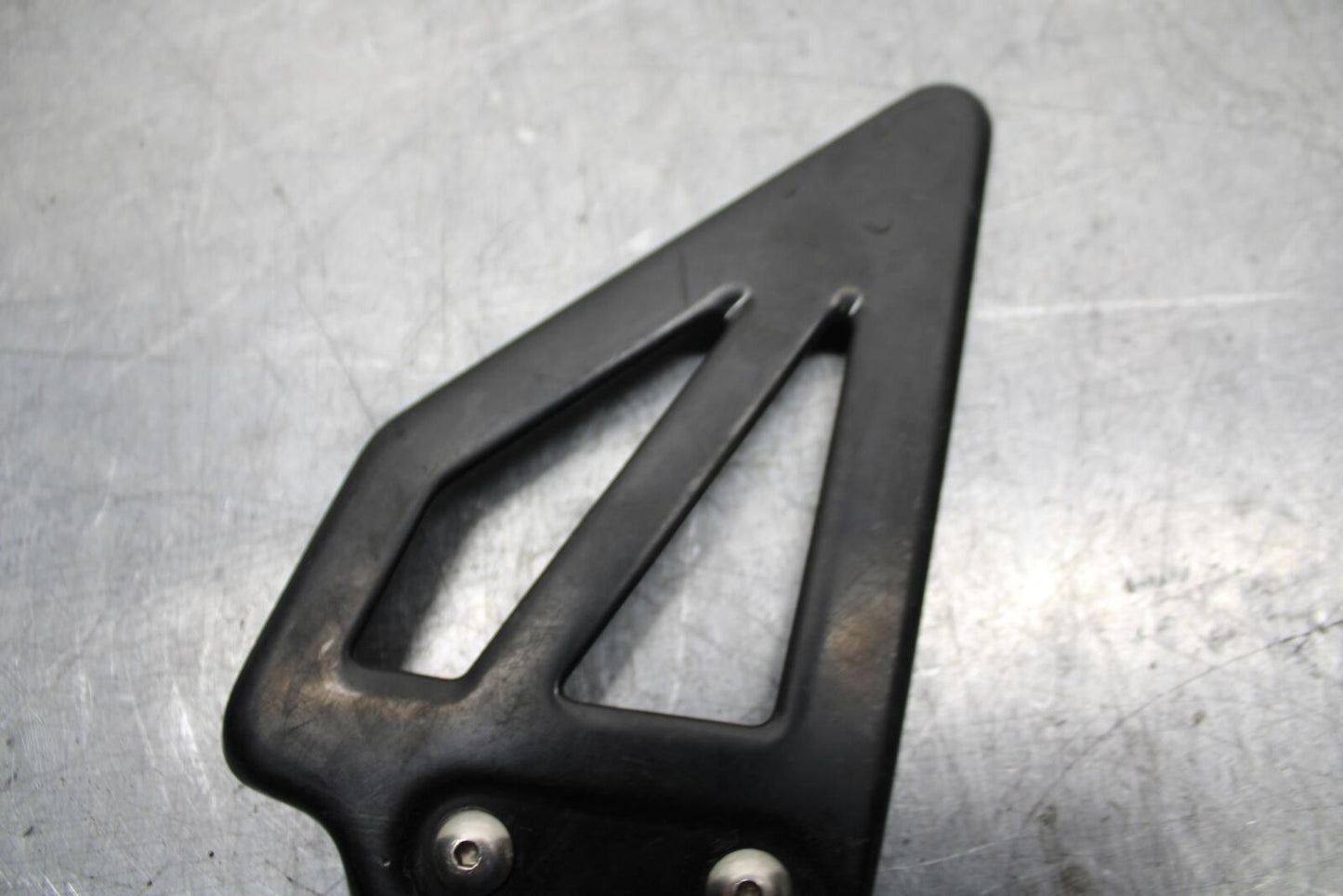 2002 Suzuki GSXR1000 LEFT REARSET REAR SET DRIVER FOOT PEG BRACKET MOUNT BB73