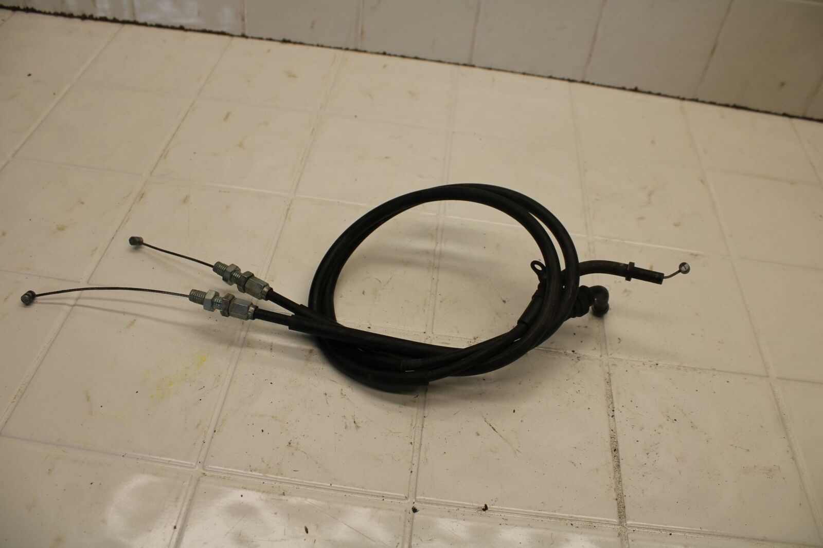 01-02 SUZUKI GSXR750 THROTTLE CABLES LINES BB402