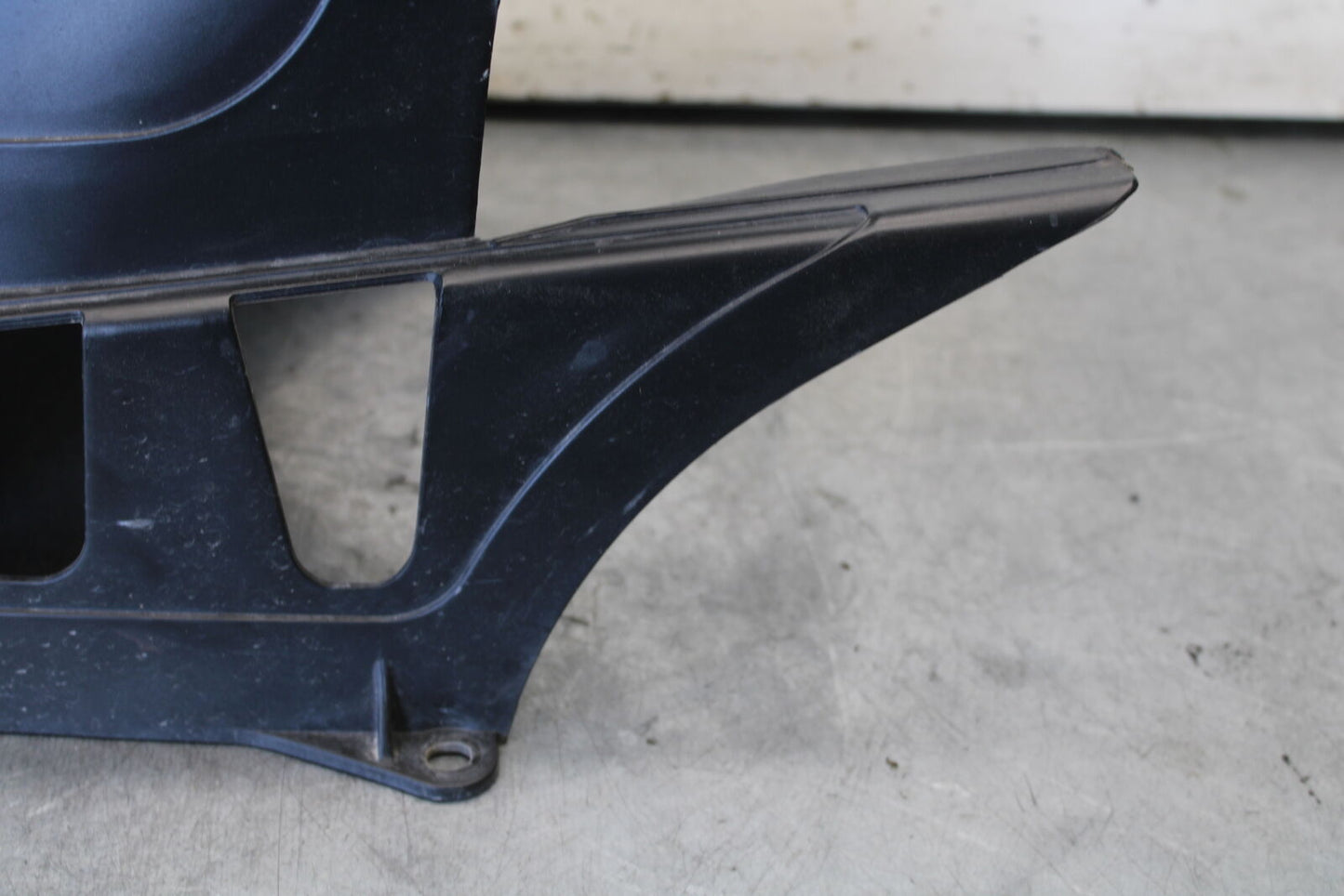 06-07 DUCATI MONSTER 695 REAR BACK FENDER MUD GUARD 56510301A BB674