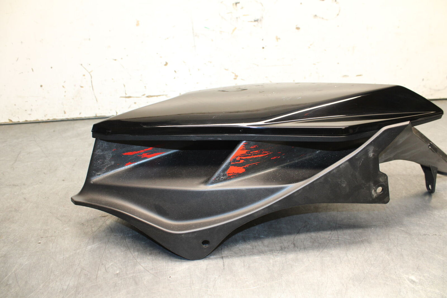 21-24 APRILIA TUONO 660 FACTORY LEFT FRONT UPPER MID SIDE FAIRING PLASTIC BB733