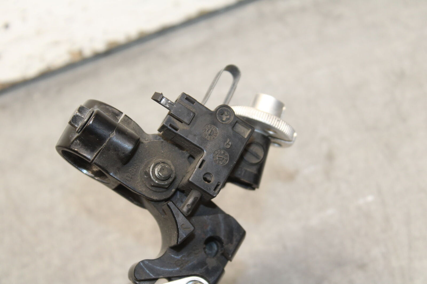 08-09 SUZUKI GSXR600 CLUTCH PERCH MOUNT WITH LEVER BB728