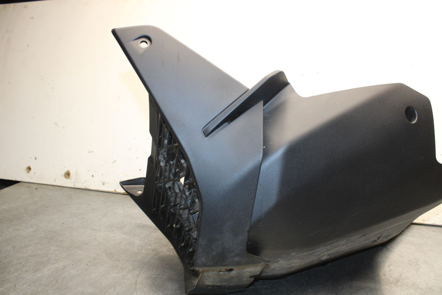 21-24 APRILIA TUONO 660 FACTORY LOWER BOTTOM BELLY FAIRING COWL BB733