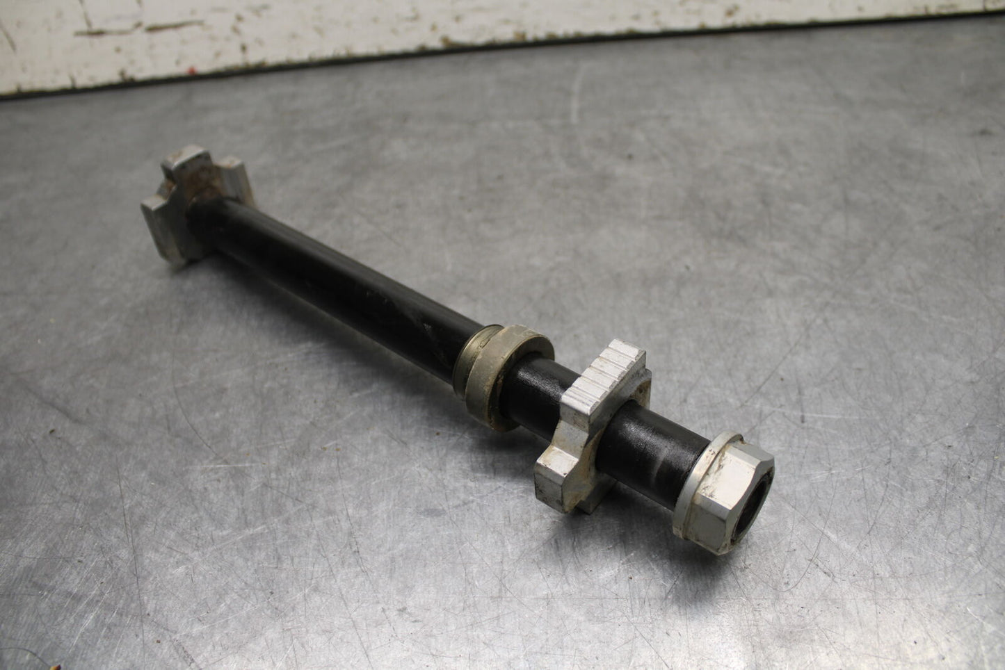21-24 KTM 890 ADVENTURE R REAR AXLE BACK WHEEL RIM PIVOT BOLT AXEL BB723