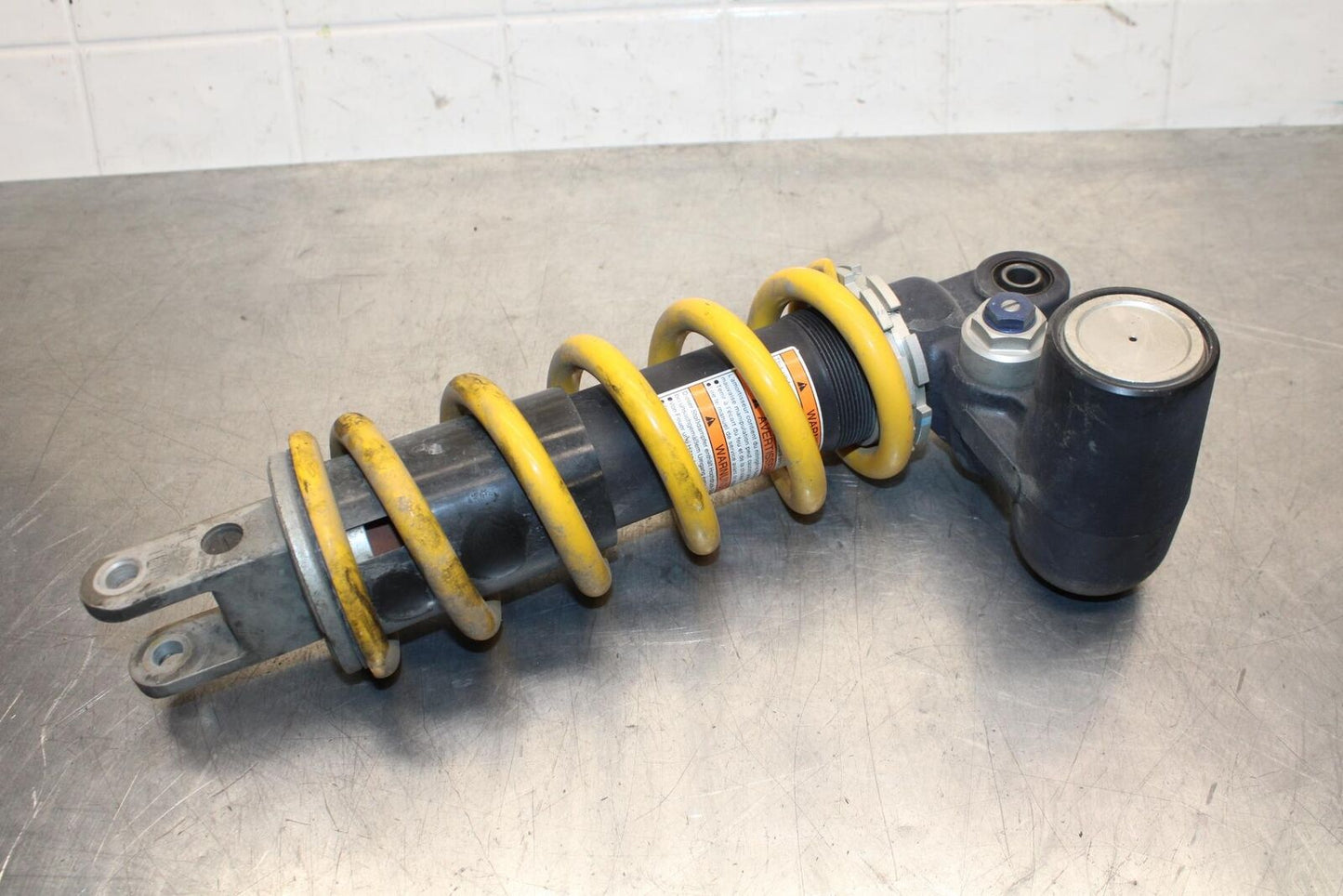 2008 Suzuki GSXR600 REAR BACK SHOCK ABSORBER SUSPENSION 62100-37H00-163 BB593