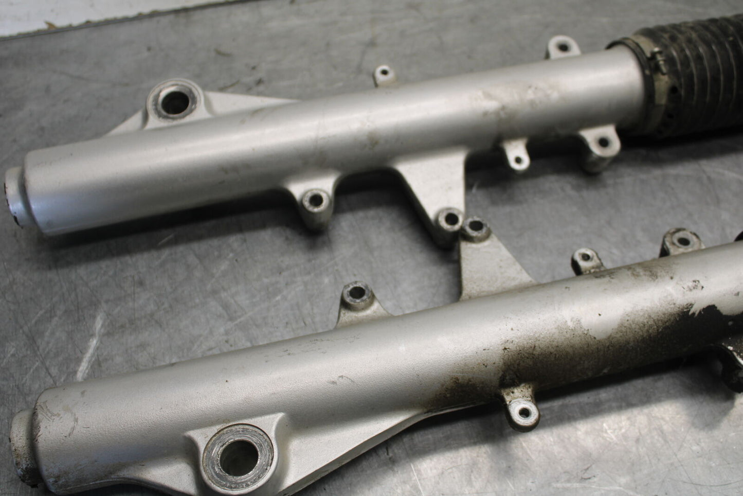 01-06 TRIUMPH TIGER 955I FRONT FORKS SHOCK SUSPENSION SET PAIR BB693