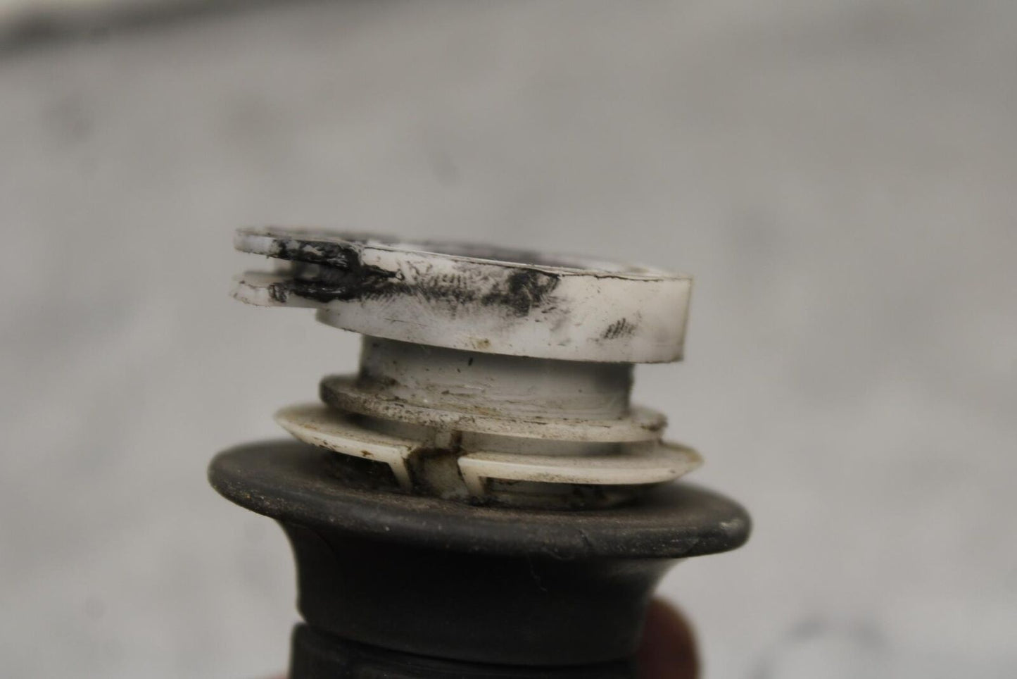 01-03 SUZUKI GSXR600 RIGHT THROTTLE GRIP BB639