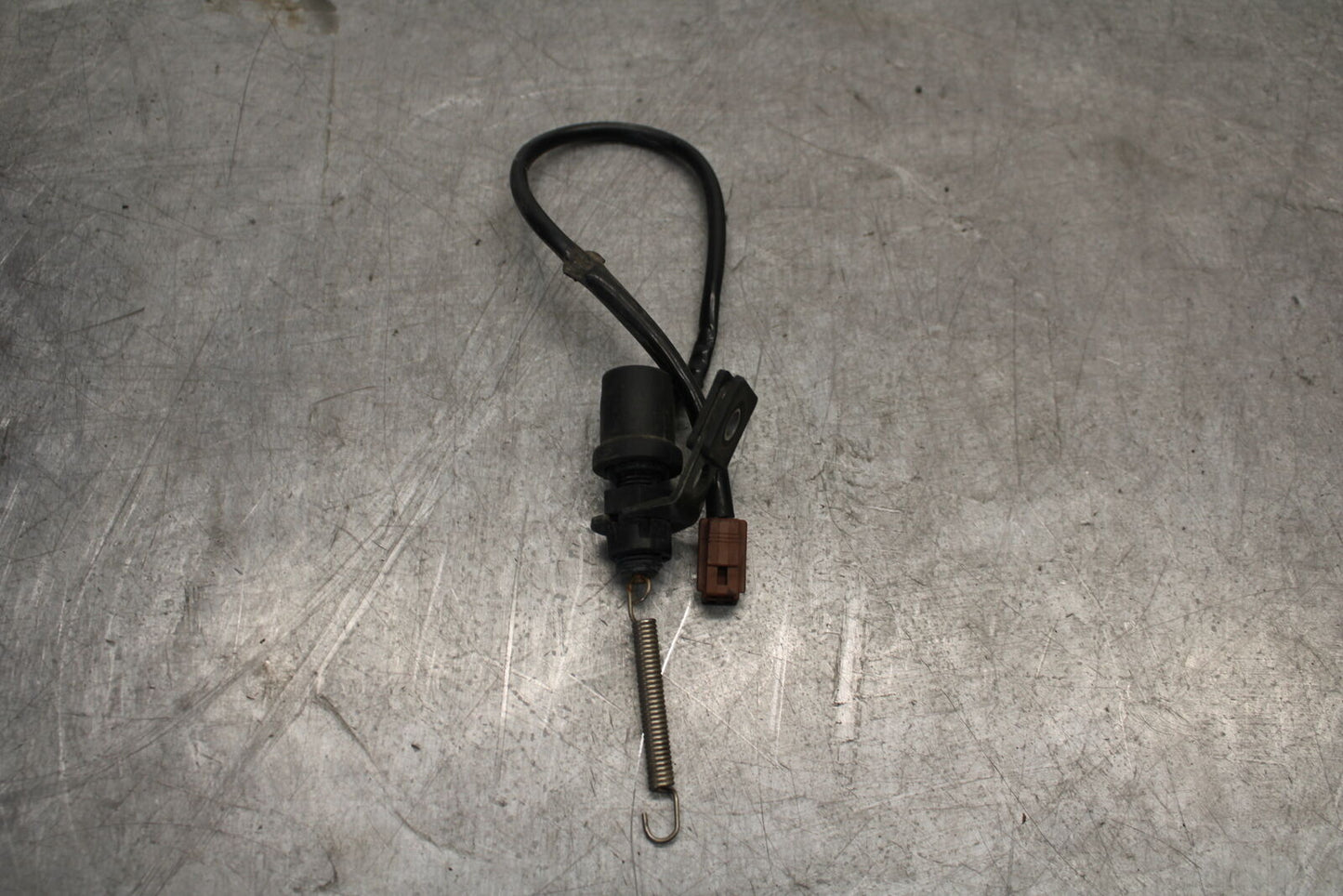 04-06 YAMAHA YZF R1 REAR BACK BRAKE SENSOR 5PW-82530-00-00 BB659