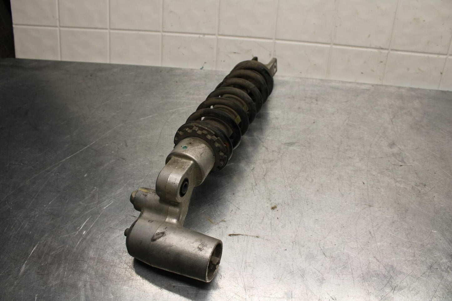 1999 Suzuki GSXR600 REAR BACK SHOCK ABSORBER SUSPENSION BB580