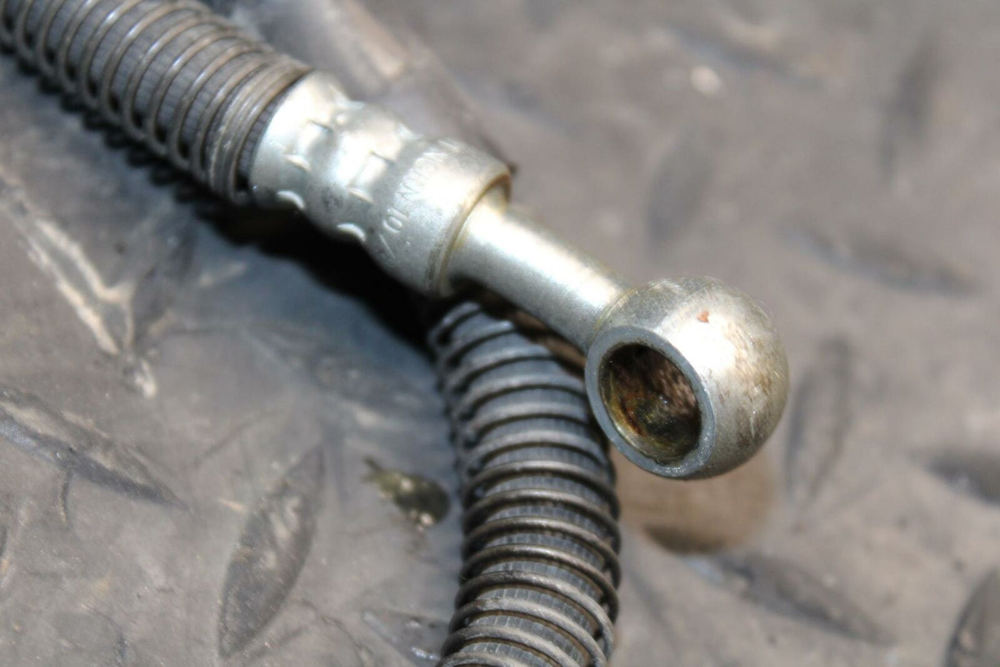 86 SUZUKI GS750ES REAR BACK BRAKE HOSE FLUID LINE BB233