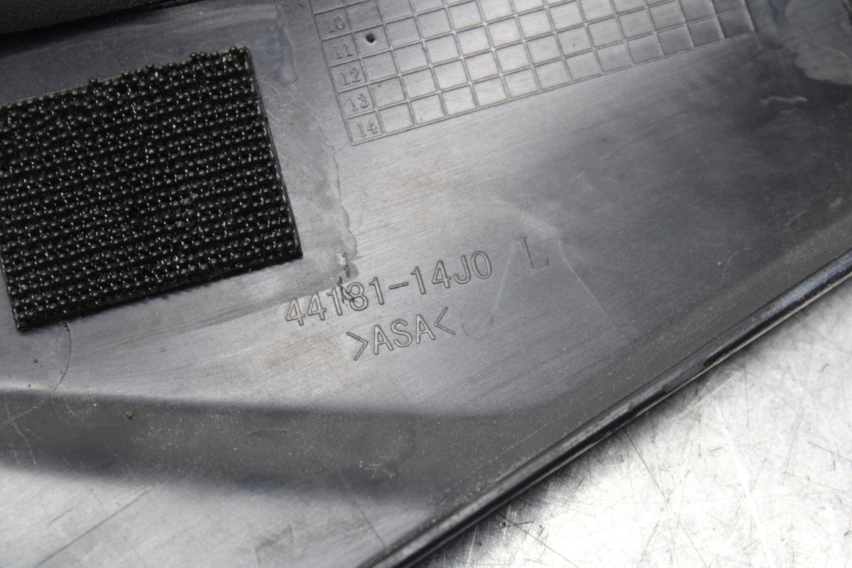 11-24 SUZUKI GSXR750 LEFT GAS TANK FUEL PANEL COVER TRIM COWL 44180-14J00 BB714