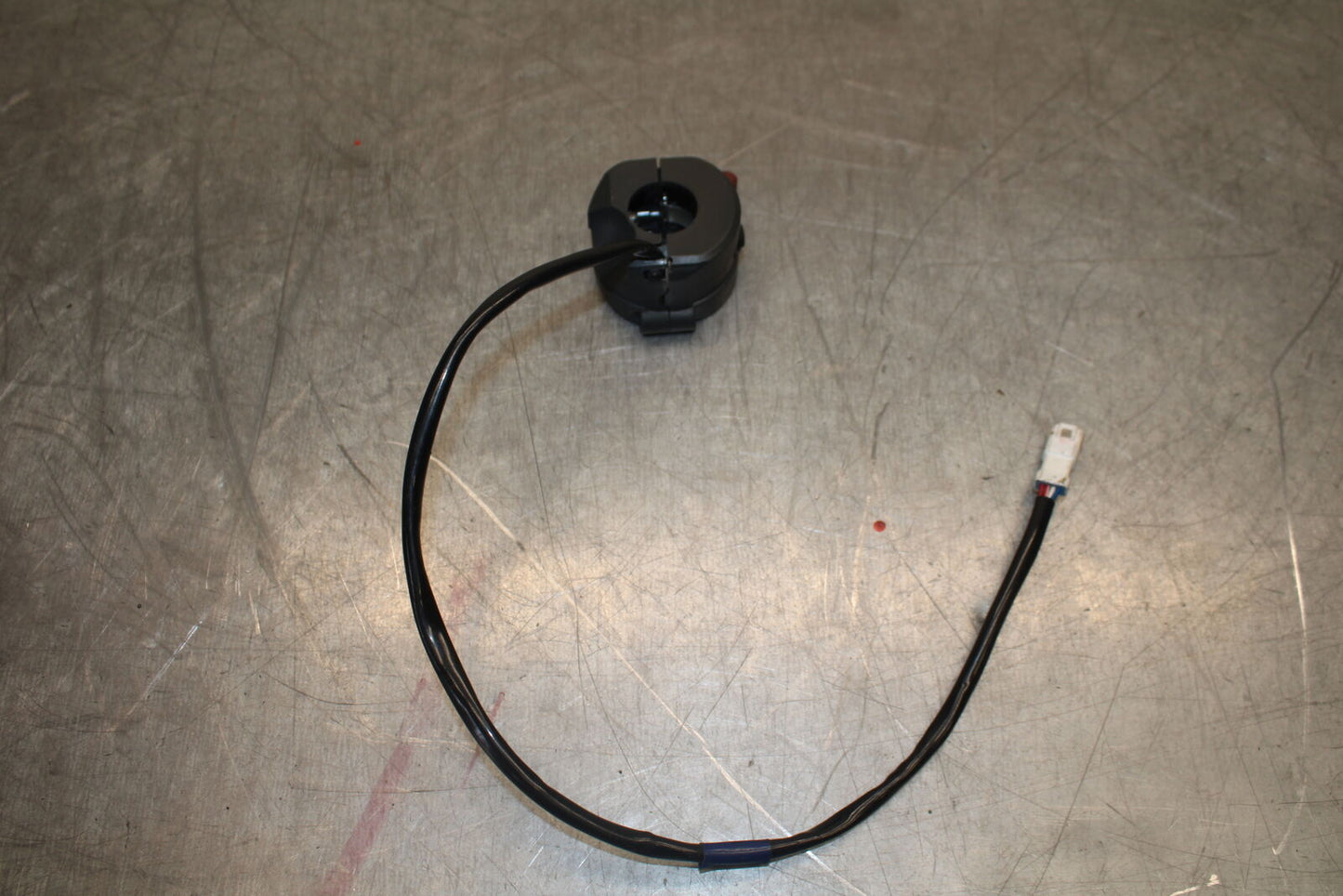 12-13 DUCATI STREETFIGHTER 848 RIGHT CLIP ON HANDLE KILL OFF START SWITCH BB705