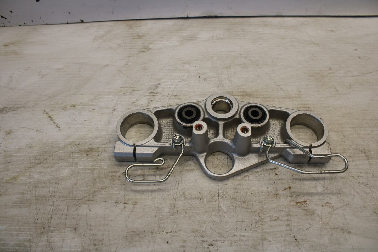 07-12 SUZUKI BANDIT 650F FORKS UPPER TRIPLE TREE CLAMP BB280